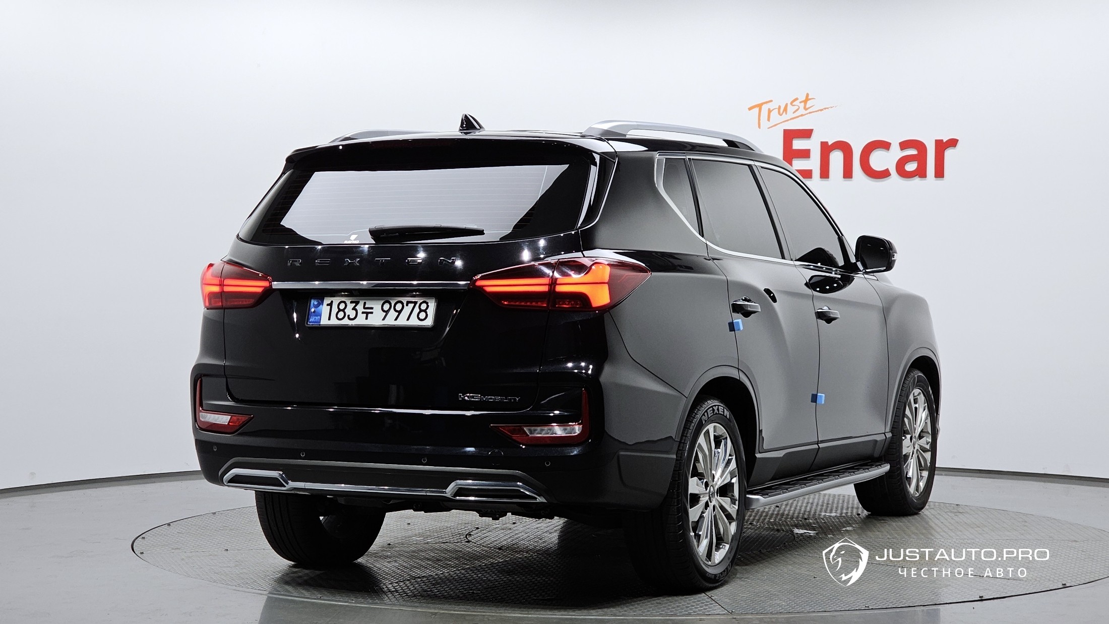 Автомобиль KG_Mobility_Ssangyong Rexton