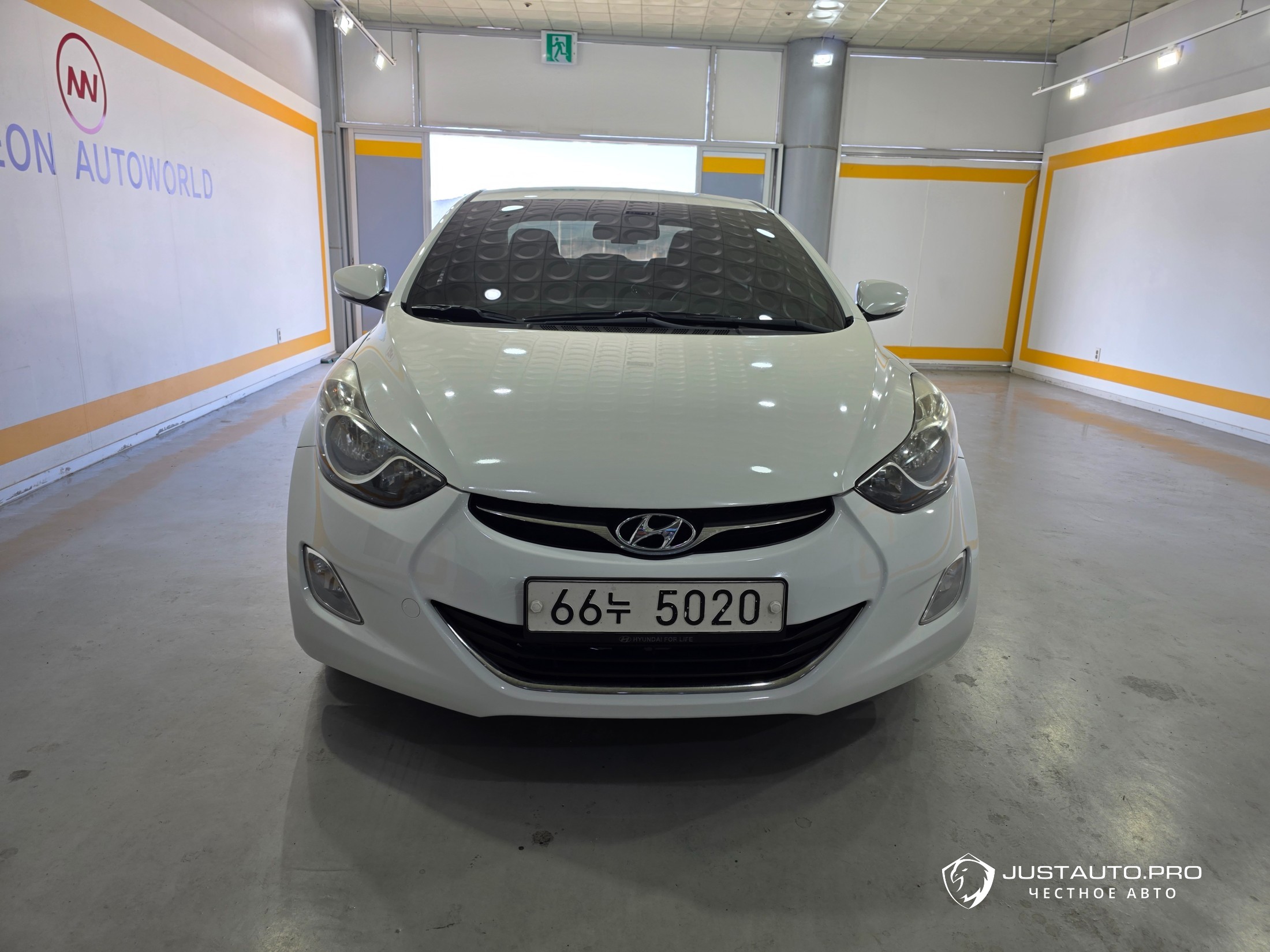Автомобиль Hyundai AVANTE