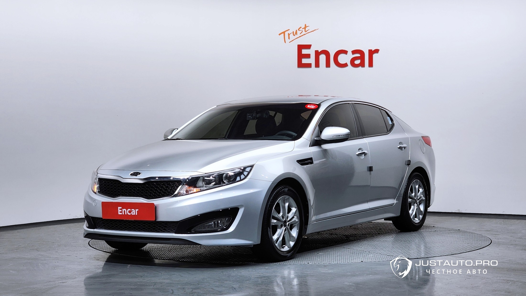Автомобиль Kia K5