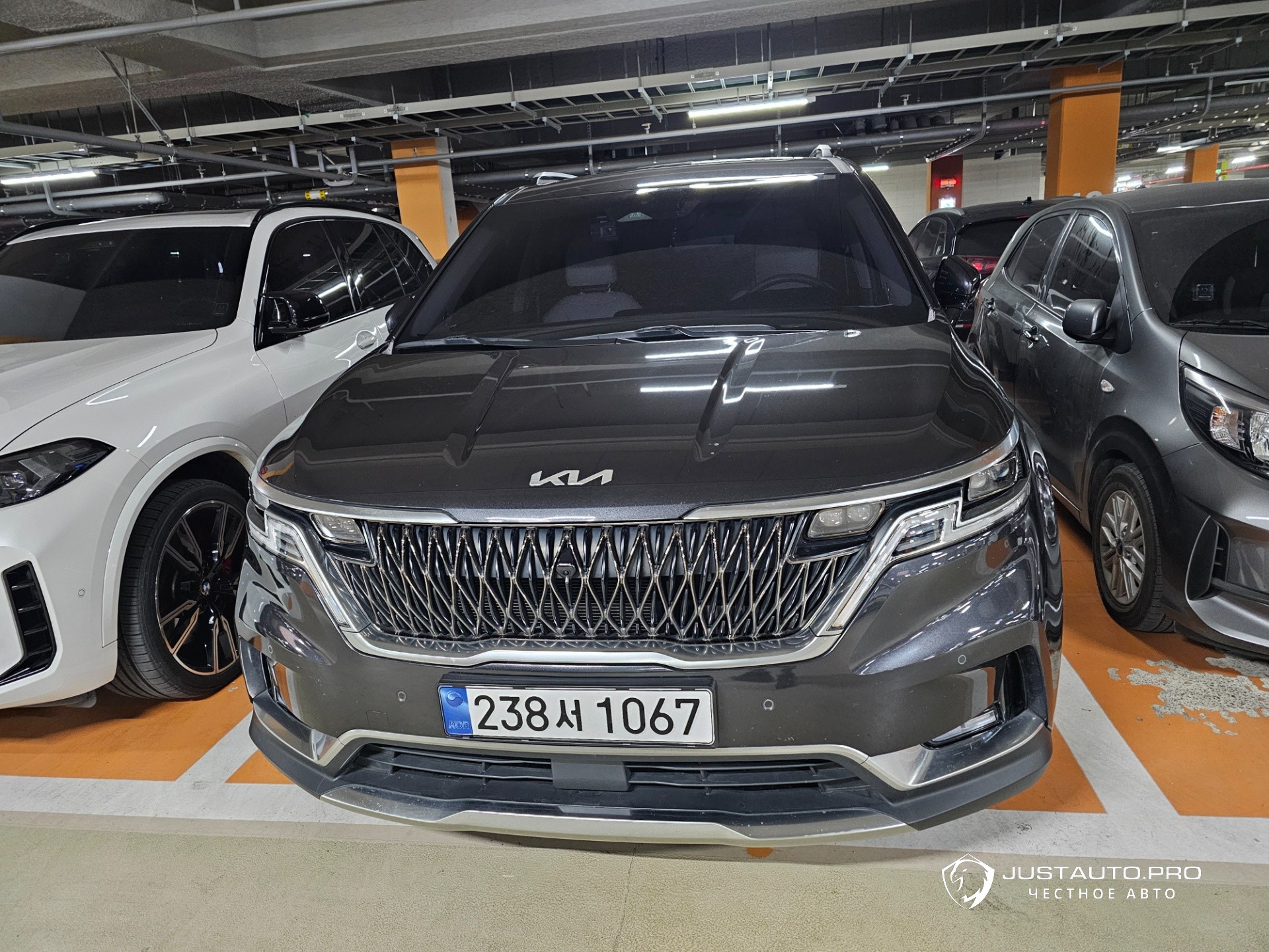 Автомобиль Kia Canival