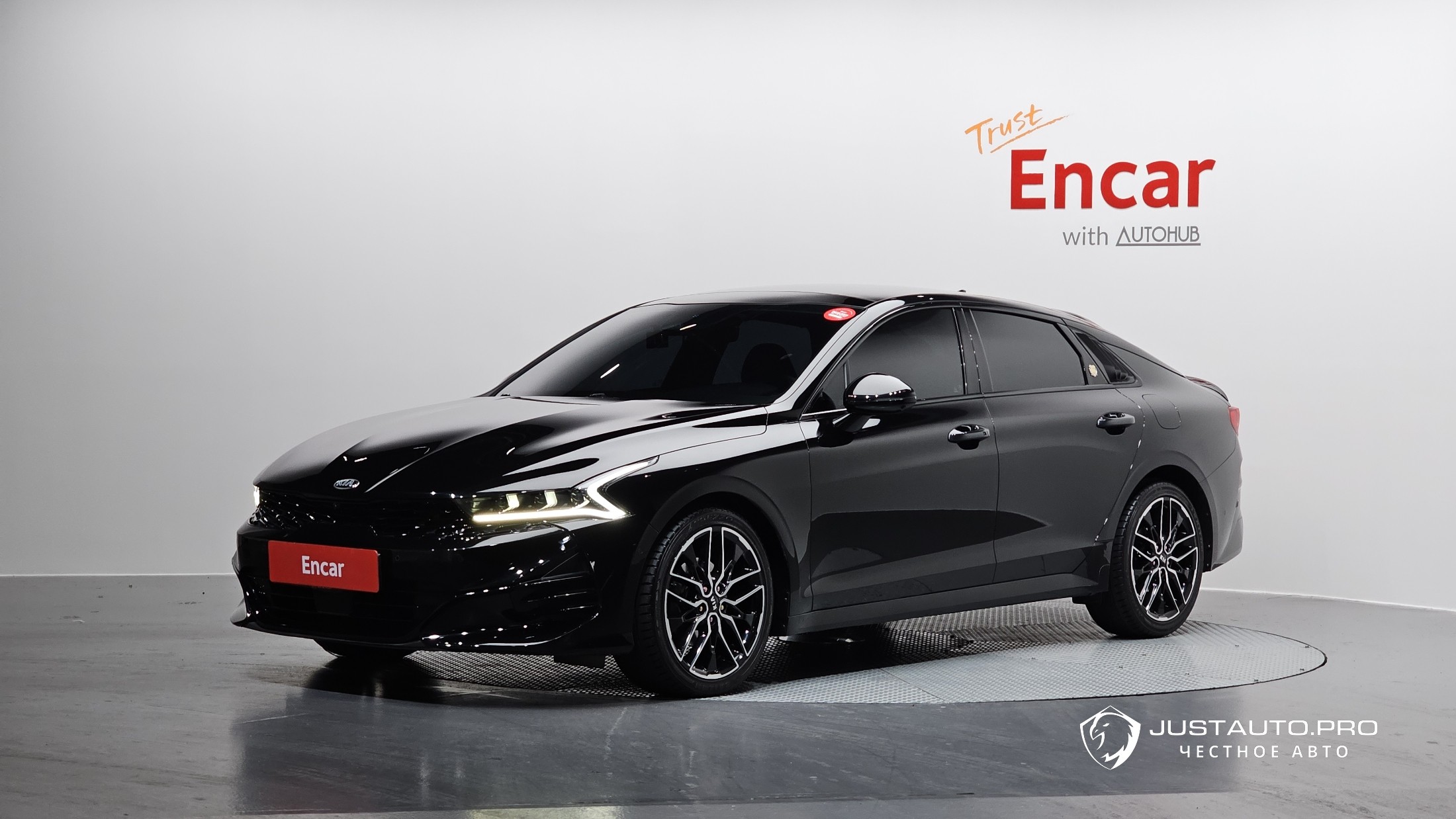 Автомобиль Kia K5