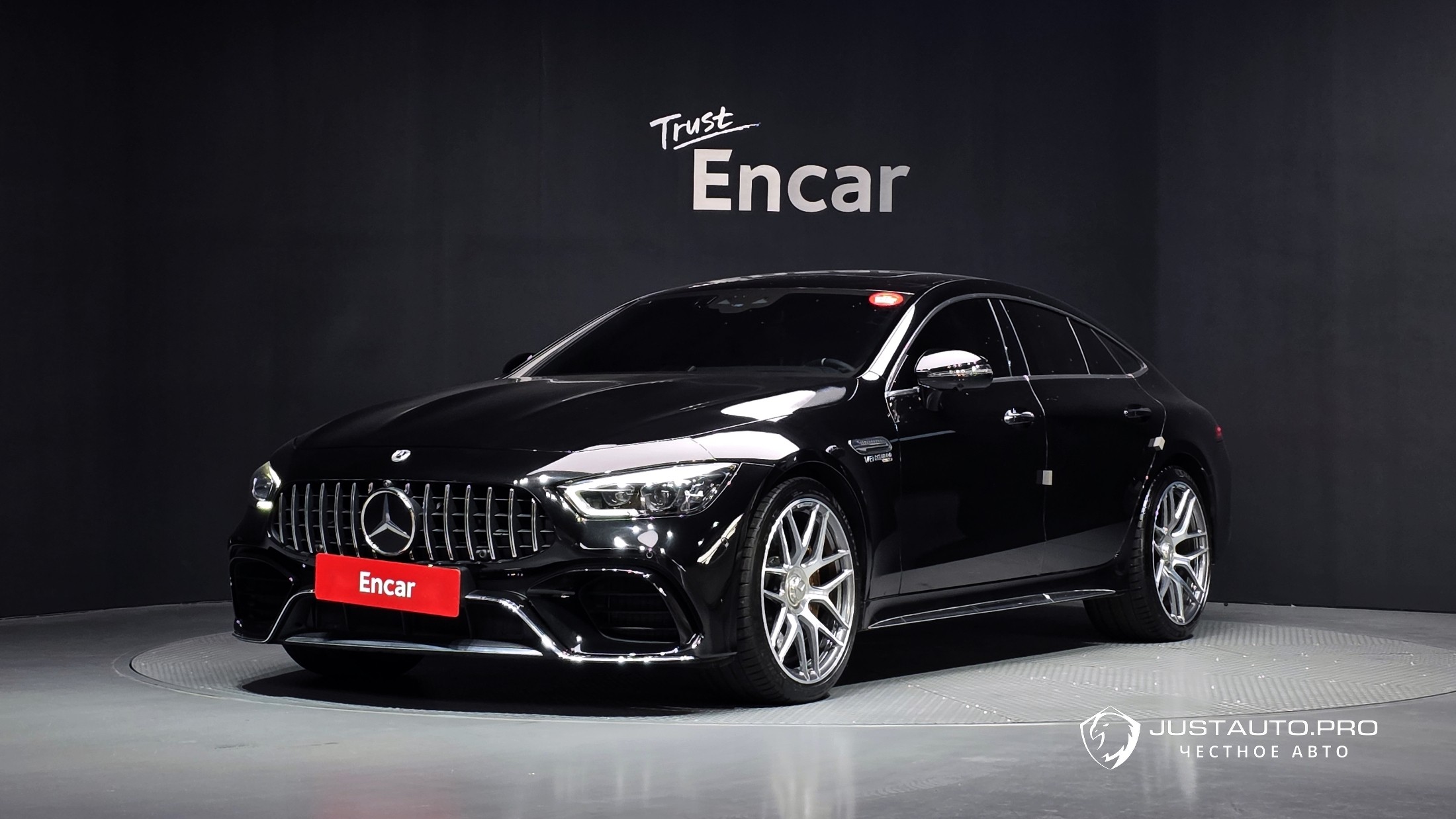 Автомобиль Mercedes-Benz AMG GT