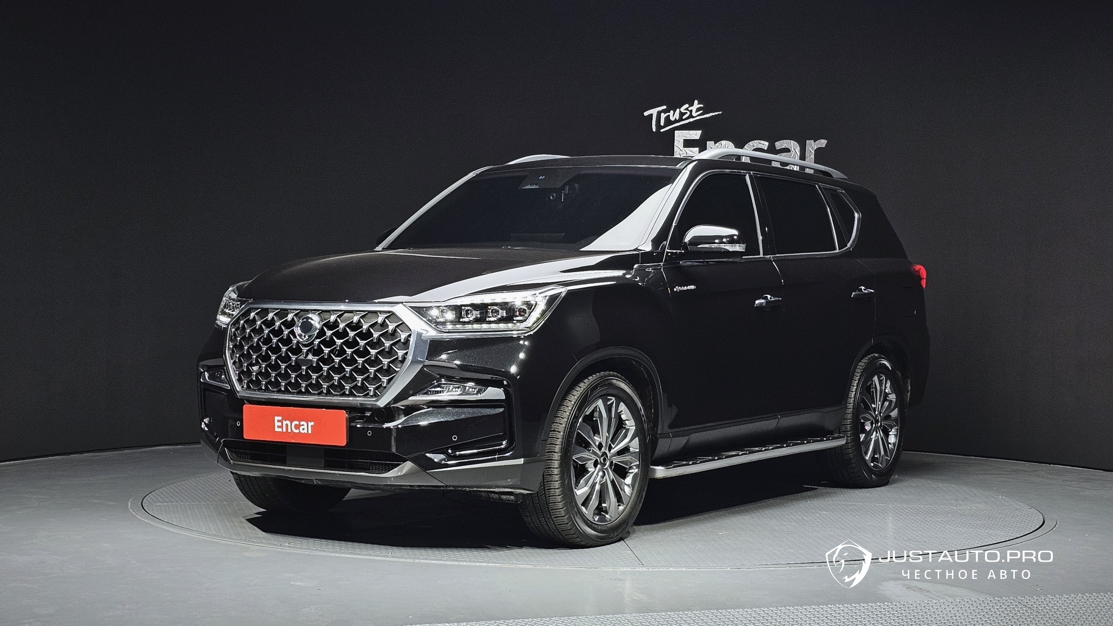 Автомобиль KG_Mobility_Ssangyong Rexton