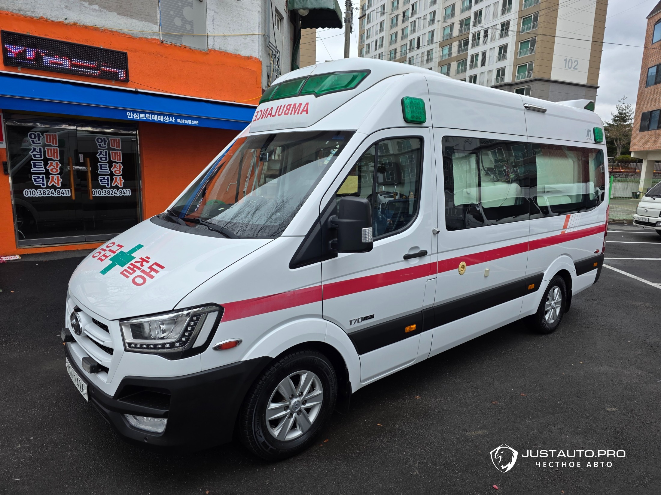 Автомобиль Hyundai Solati