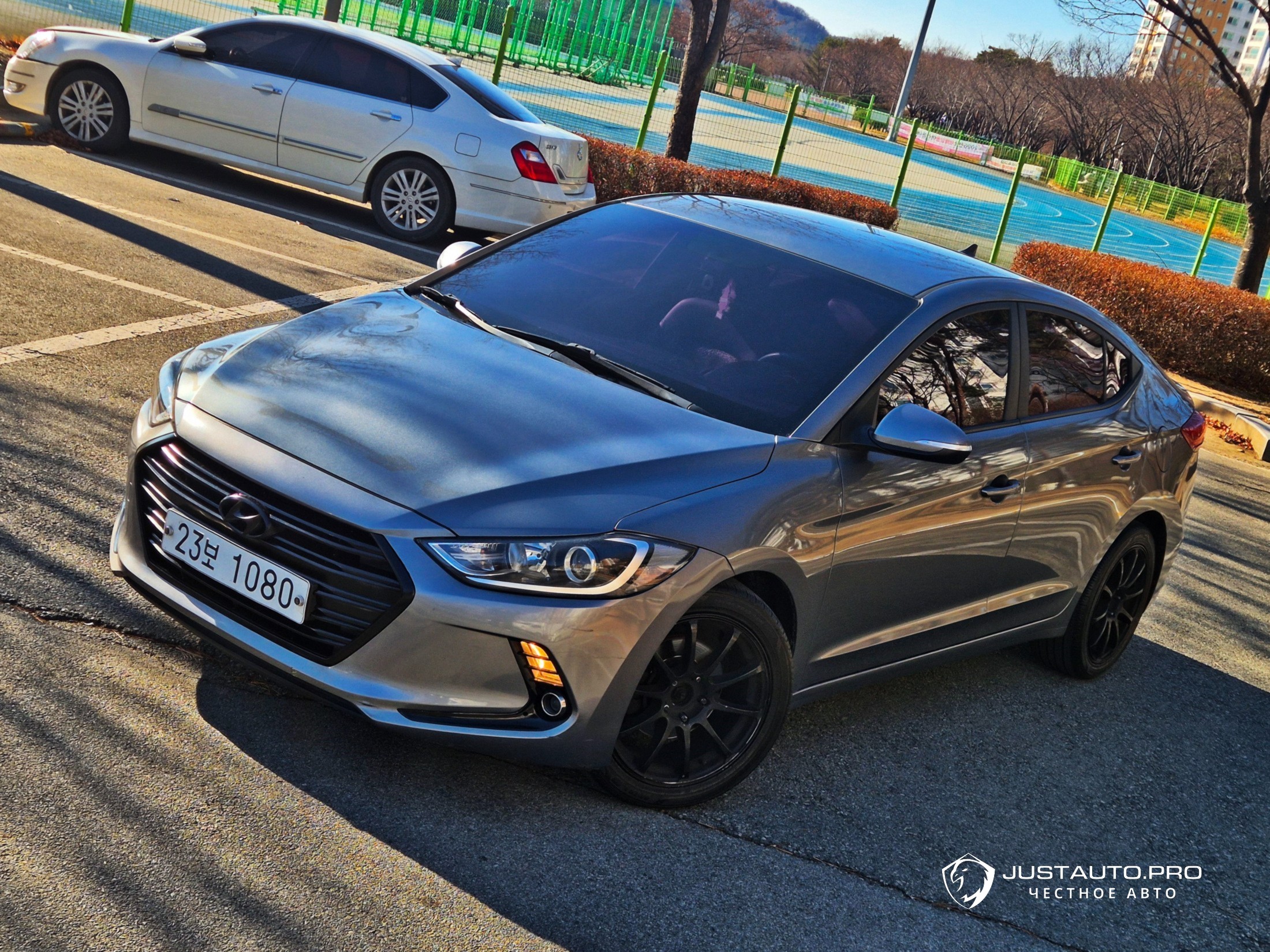 Автомобиль Hyundai AVANTE
