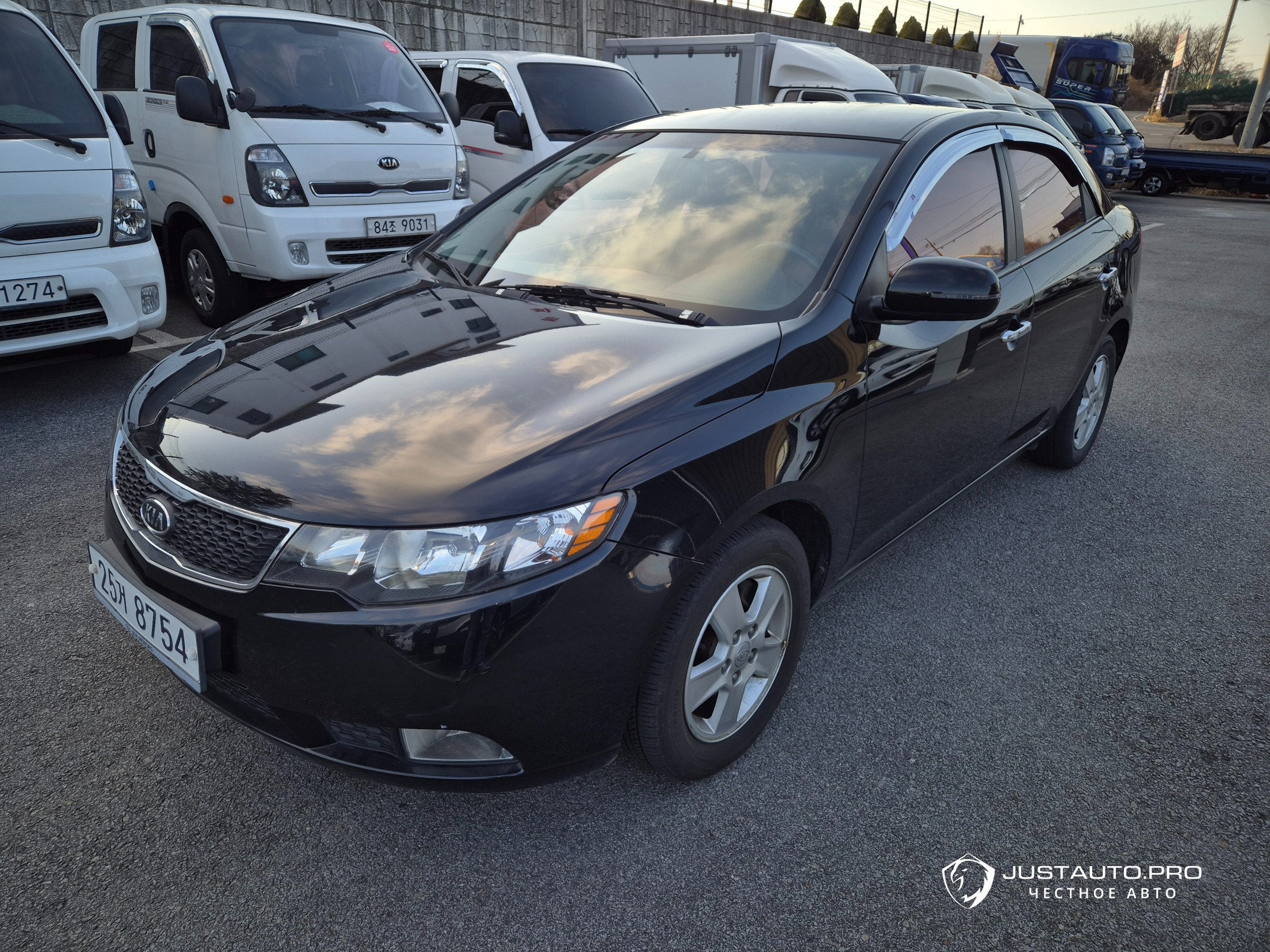 Автомобиль Kia Porte