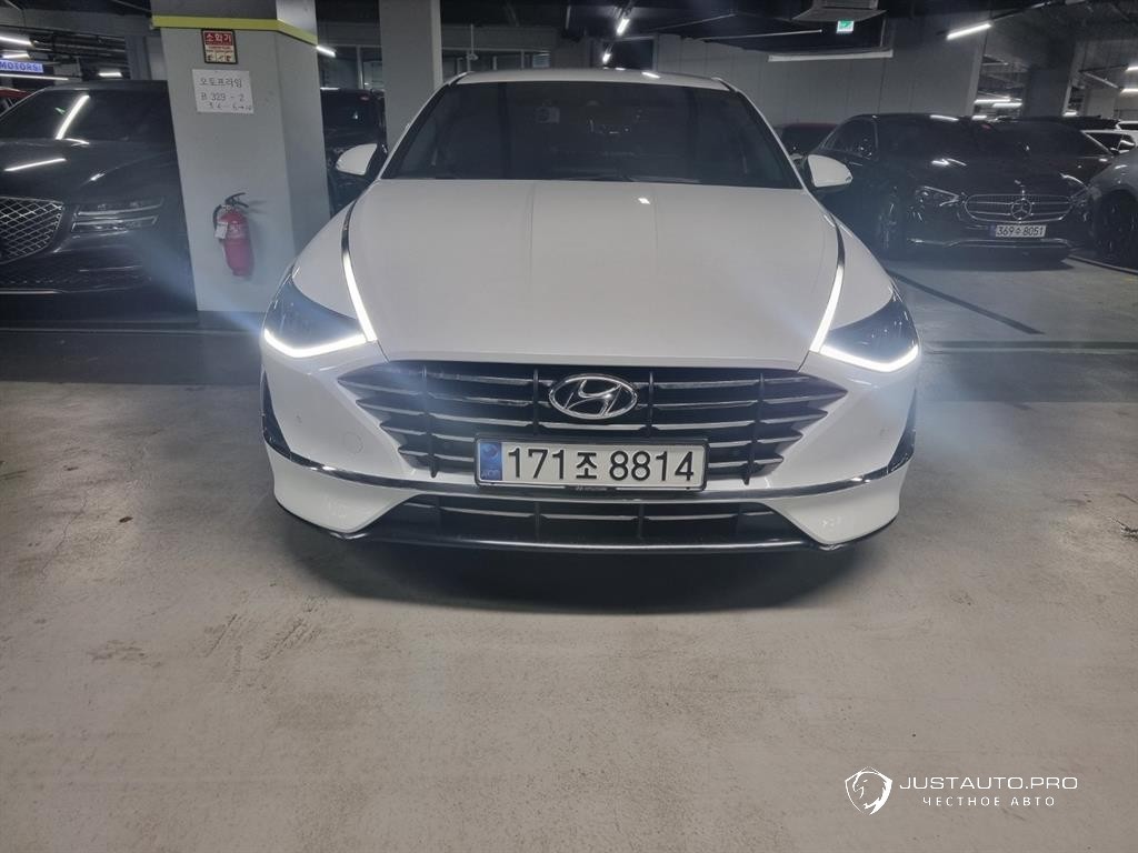 Автомобиль Hyundai Sonata