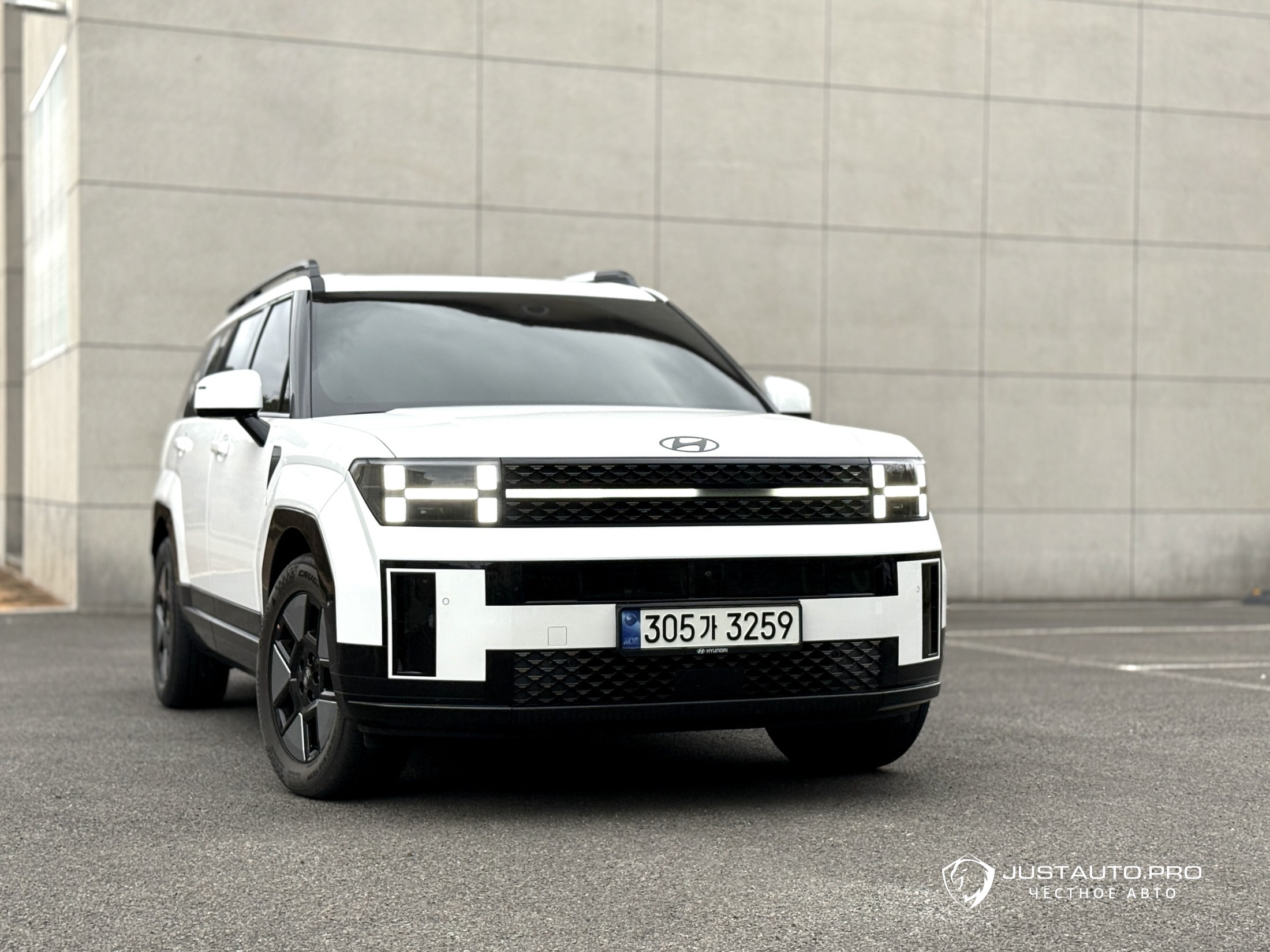 Автомобиль Hyundai Santafe