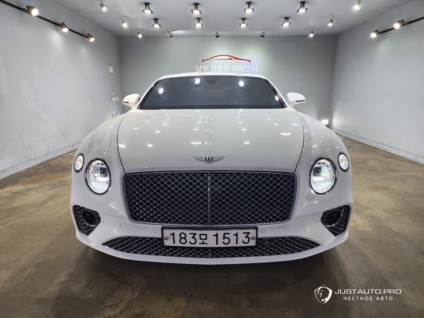 Автомобиль Bentley Continental