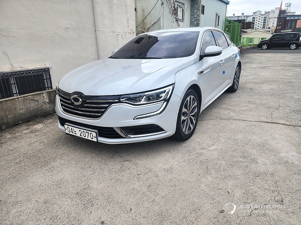 Автомобиль Renault-KoreaSamsung SM6