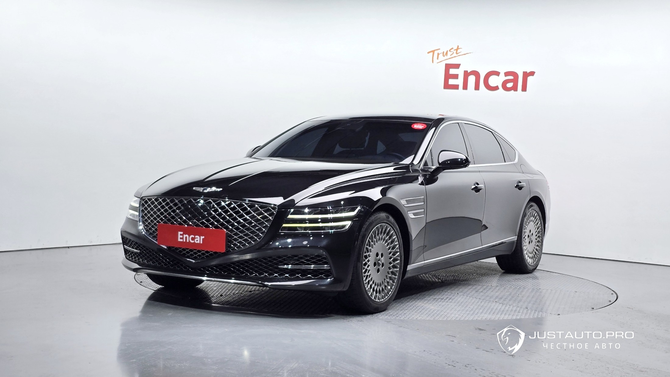 Автомобиль Genesis G80