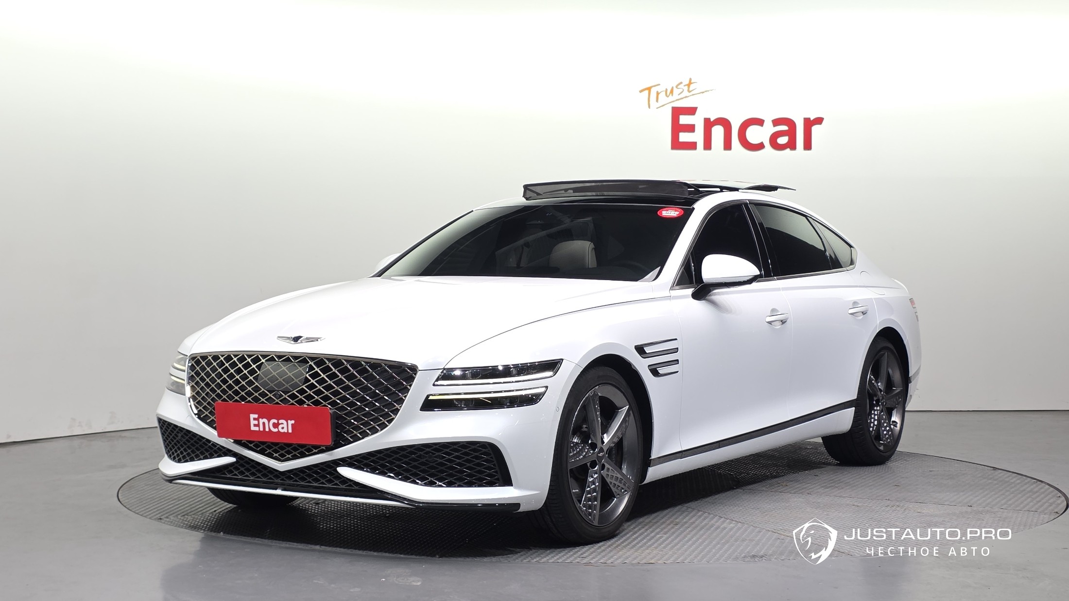 Автомобиль Genesis G80