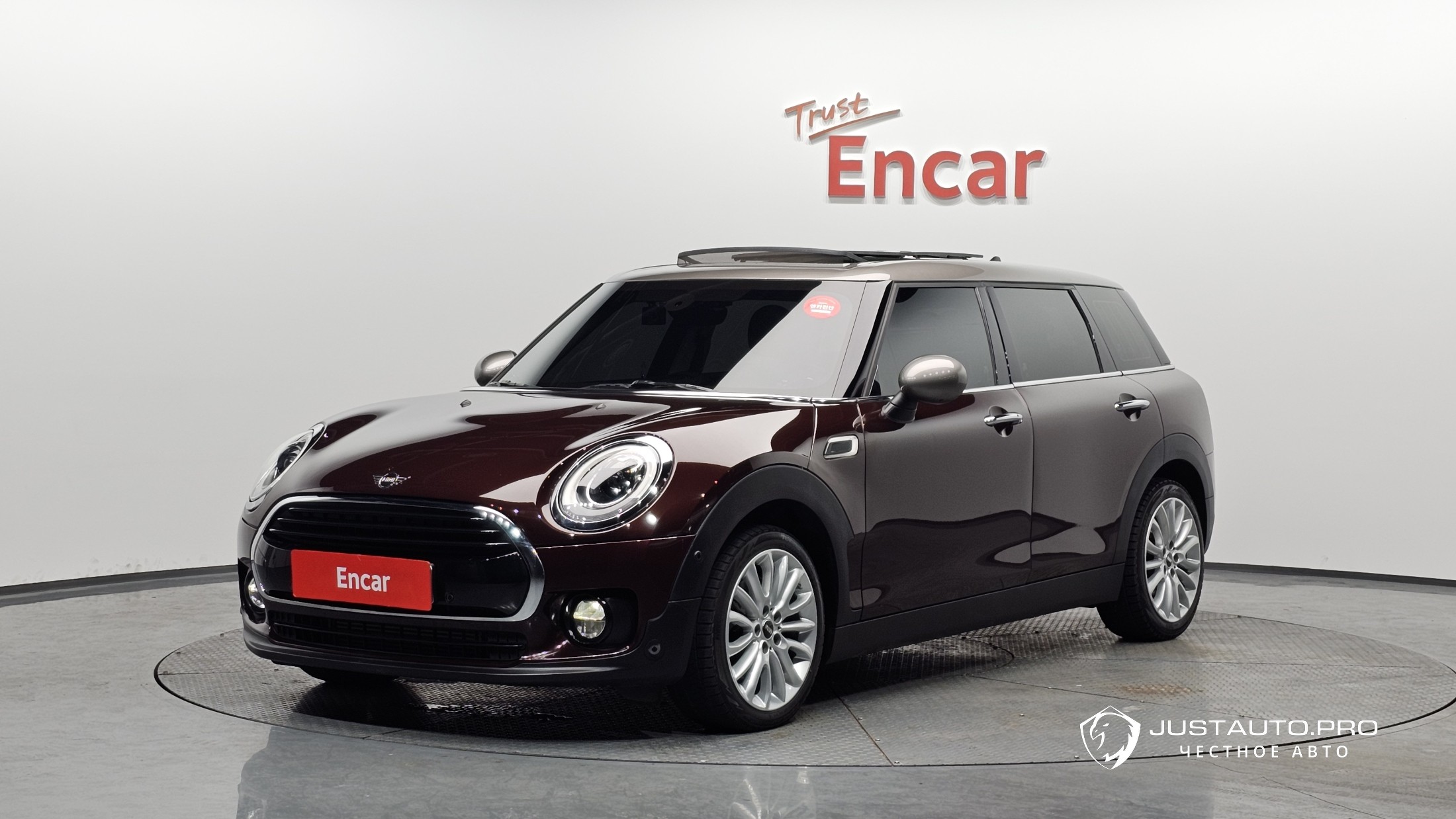 Автомобиль Mini Clubman