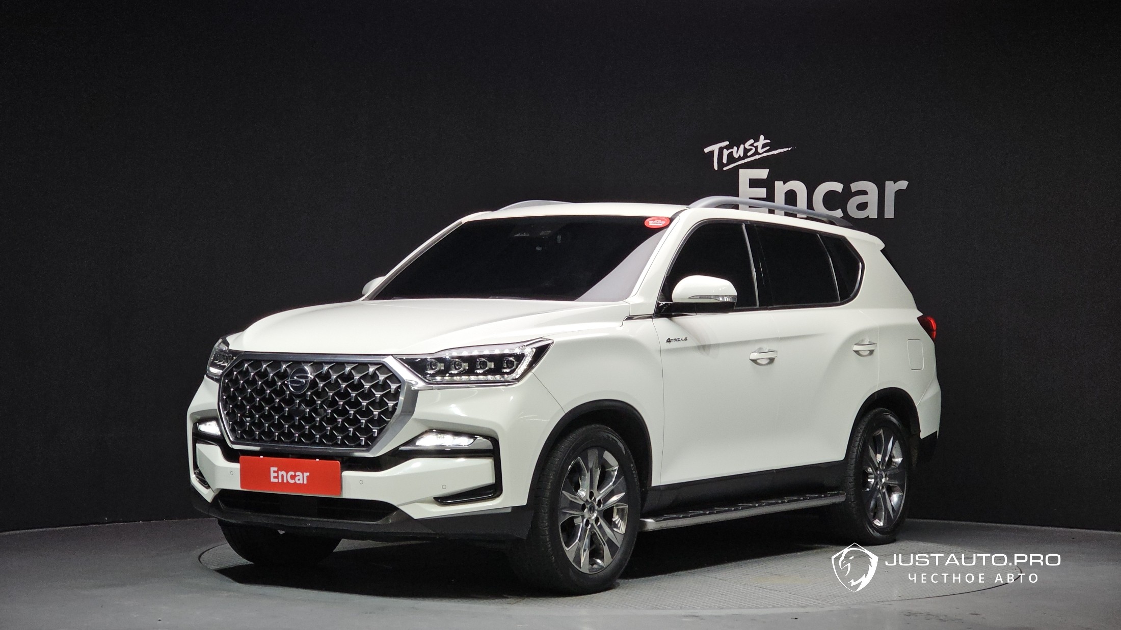 Автомобиль KG_Mobility_Ssangyong Rexton