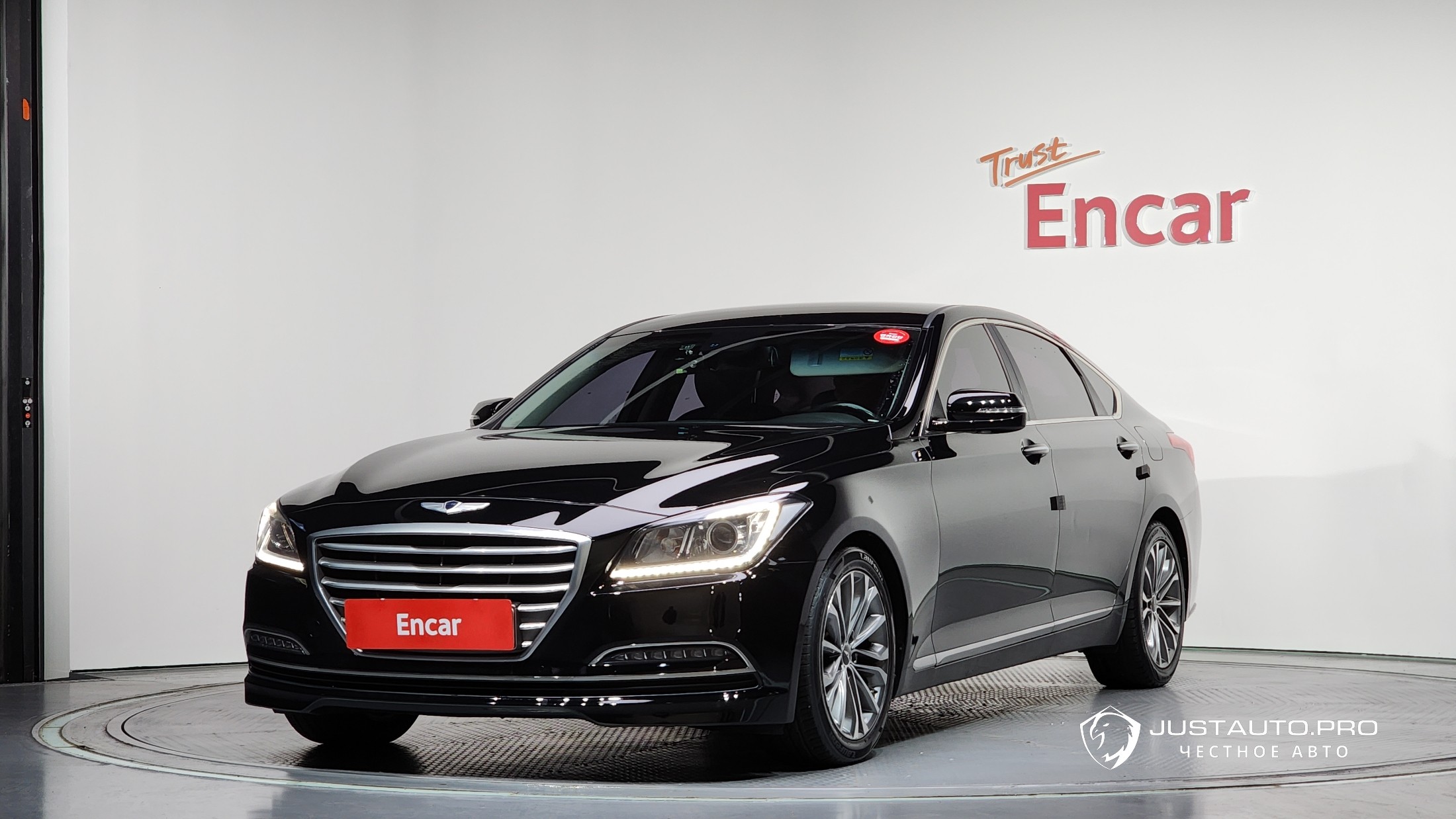 Автомобиль Hyundai Genesis