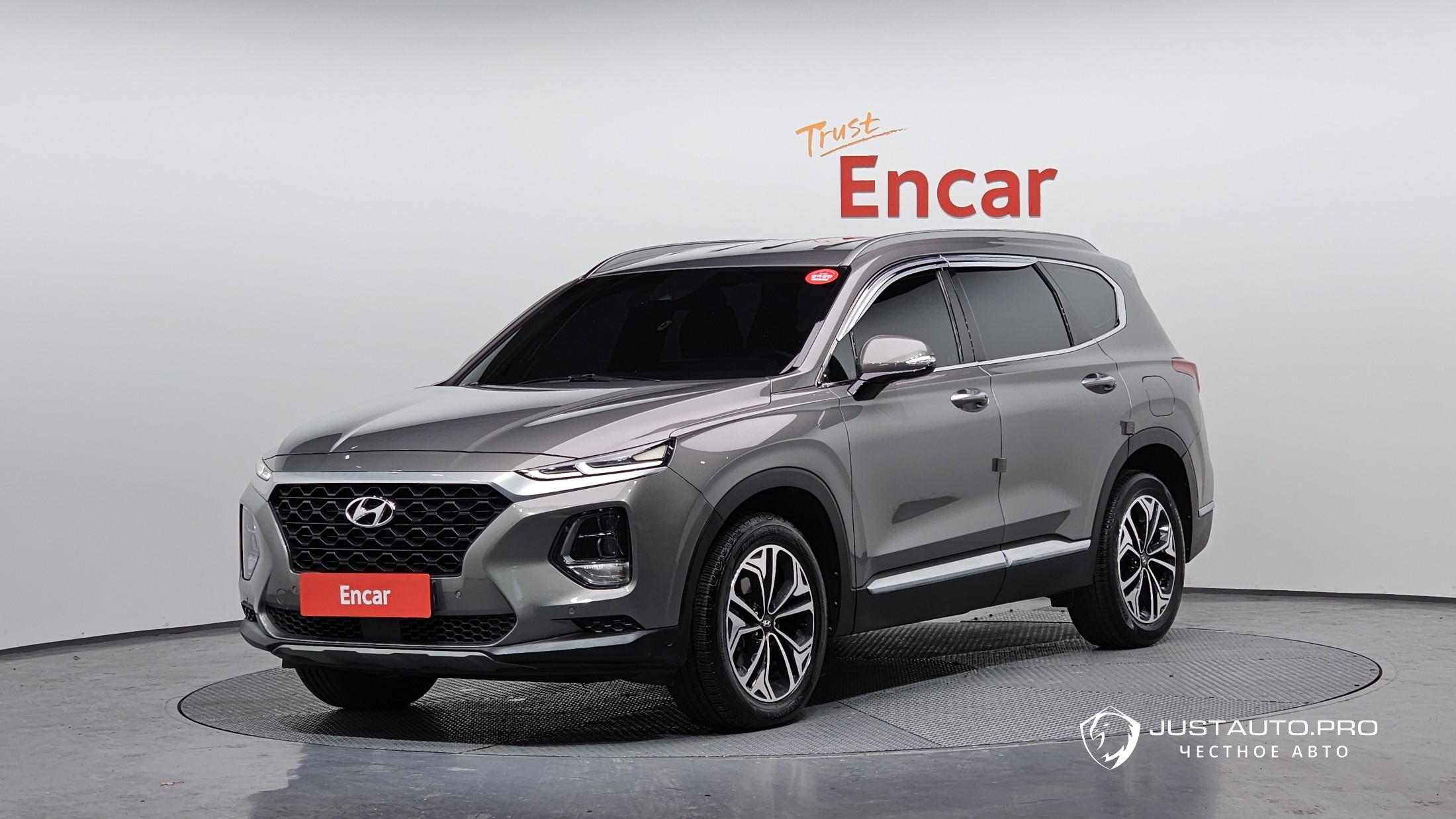 Автомобиль Hyundai Santafe