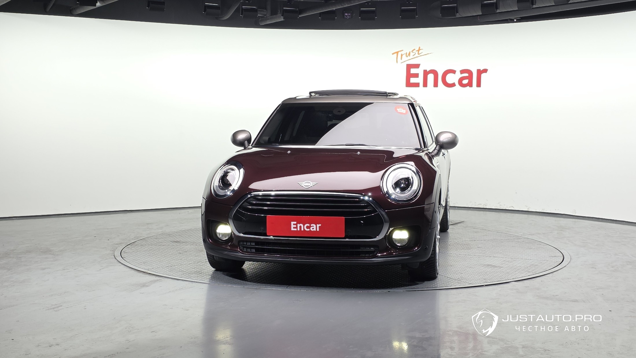 Автомобиль Mini Clubman