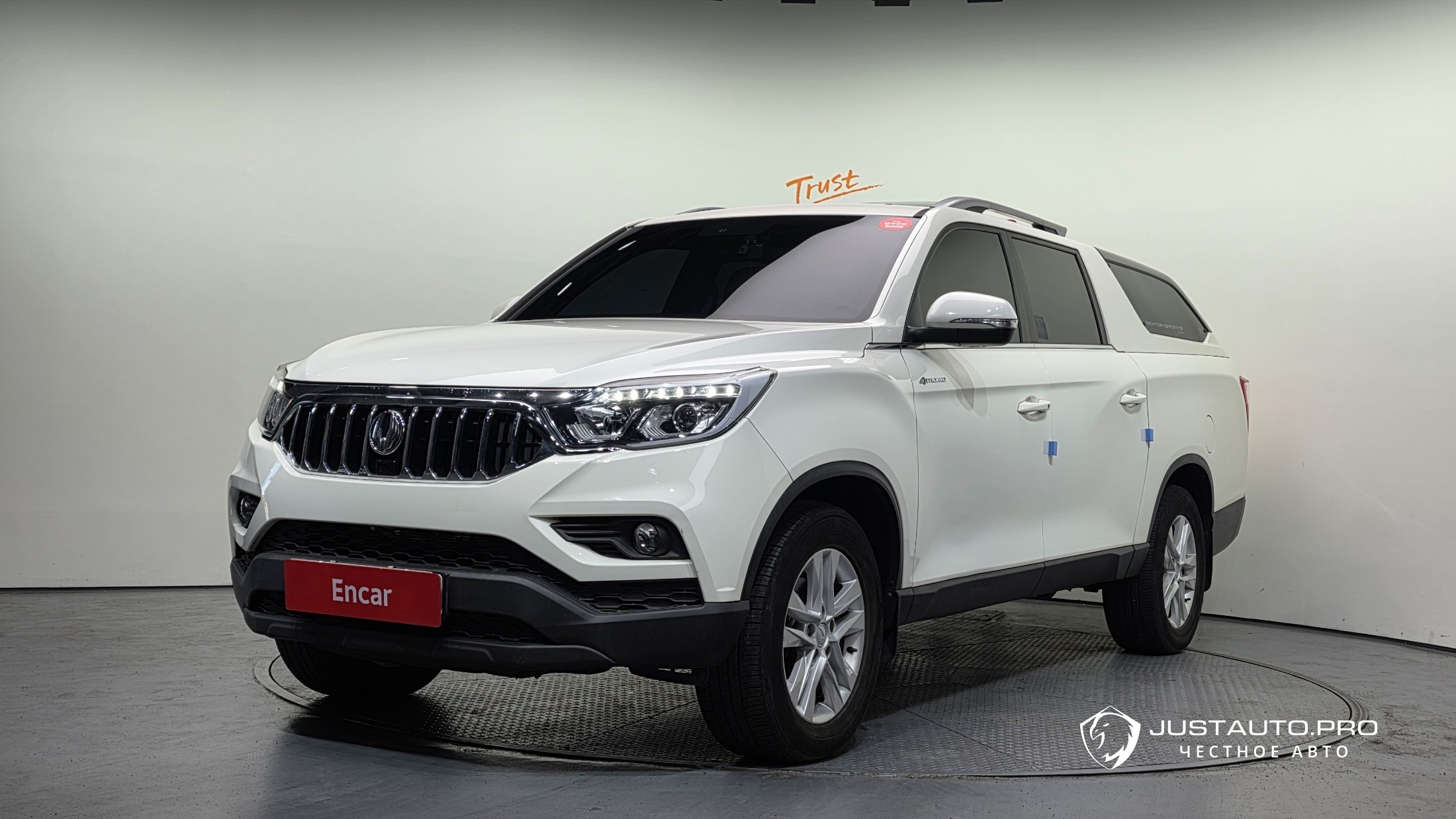 Автомобиль KG_Mobility_Ssangyong Rexton