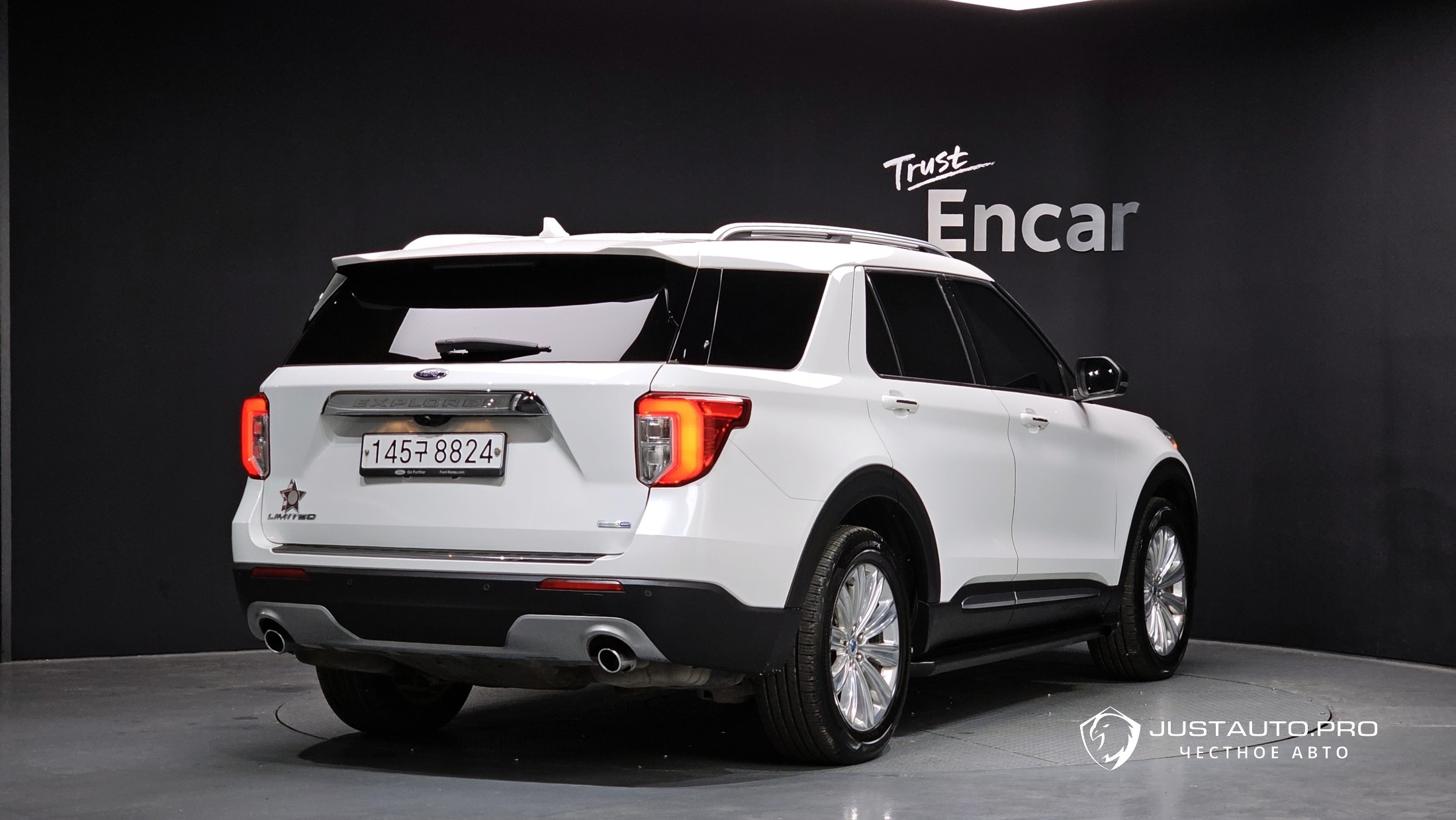 Автомобиль Ford Explorer