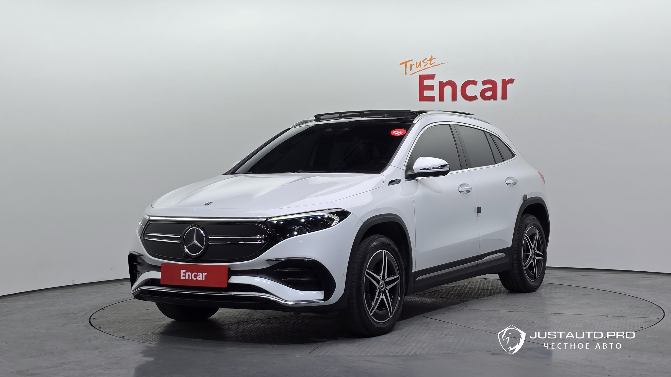 Автомобиль Mercedes-Benz EQA