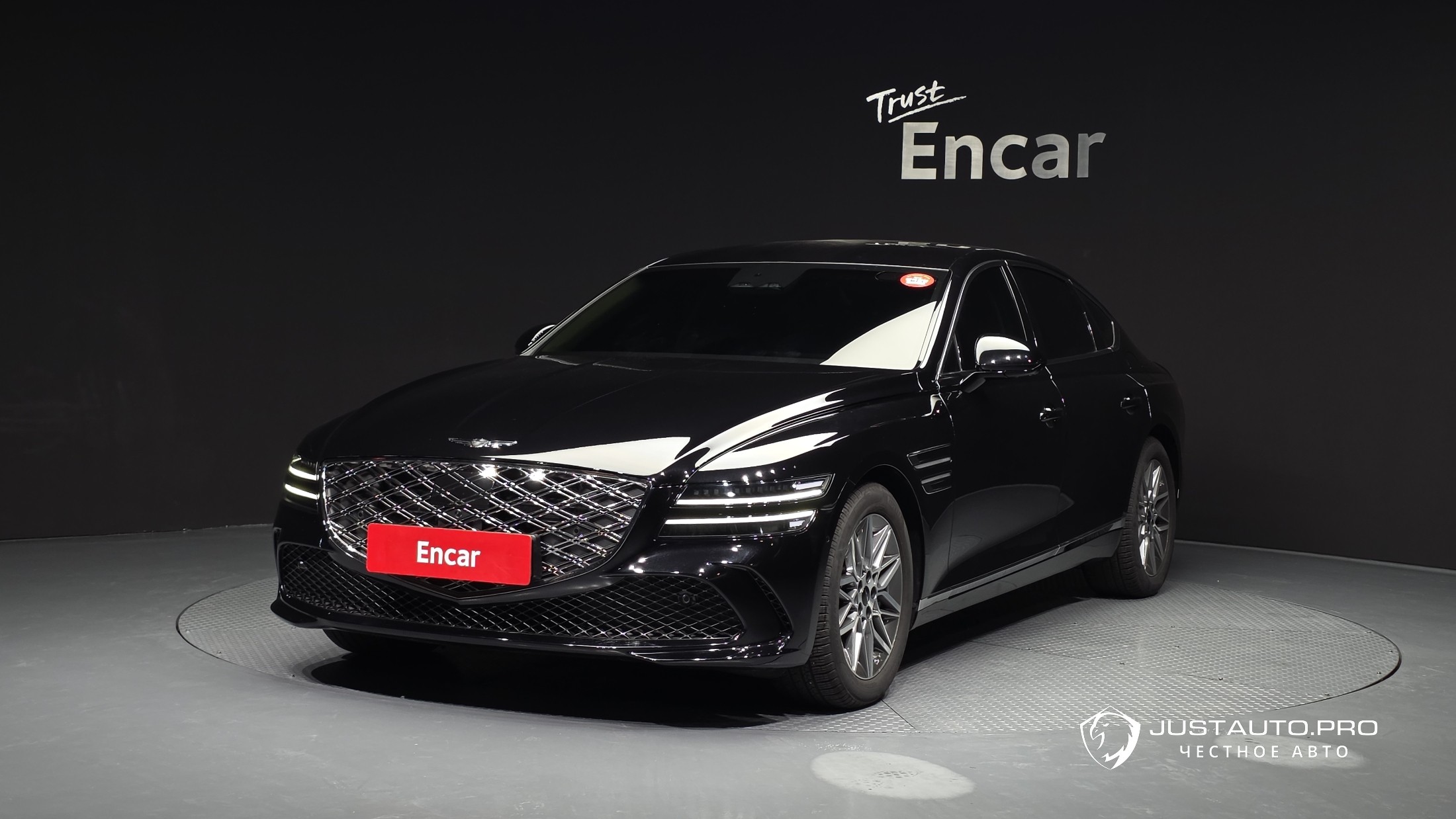 Автомобиль Genesis G80