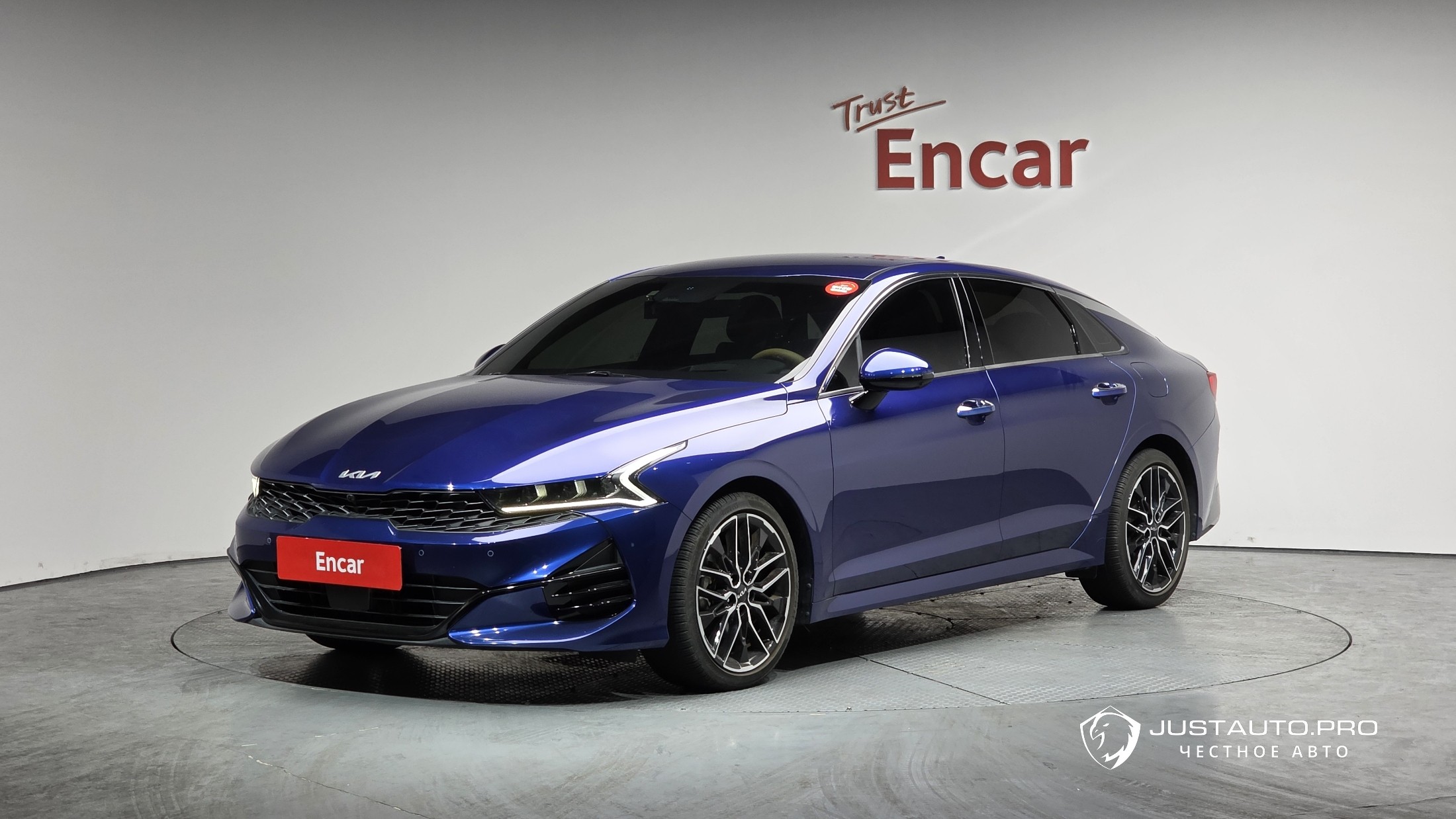 Автомобиль Kia K5