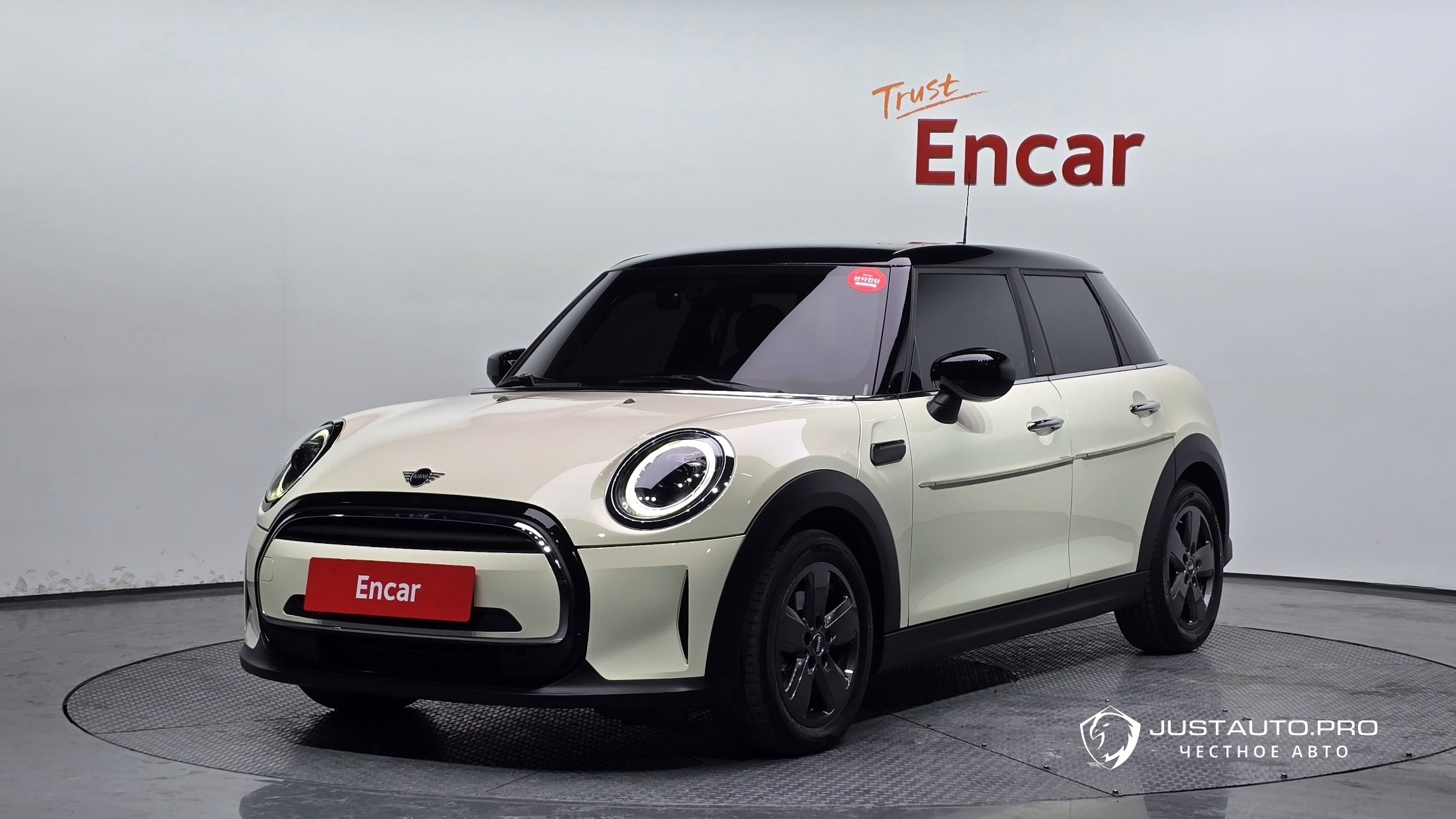 Автомобиль Mini Cooper