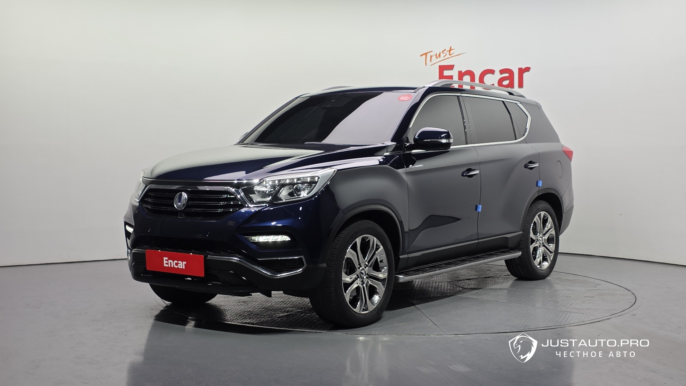 Автомобиль KG_Mobility_Ssangyong Rexton