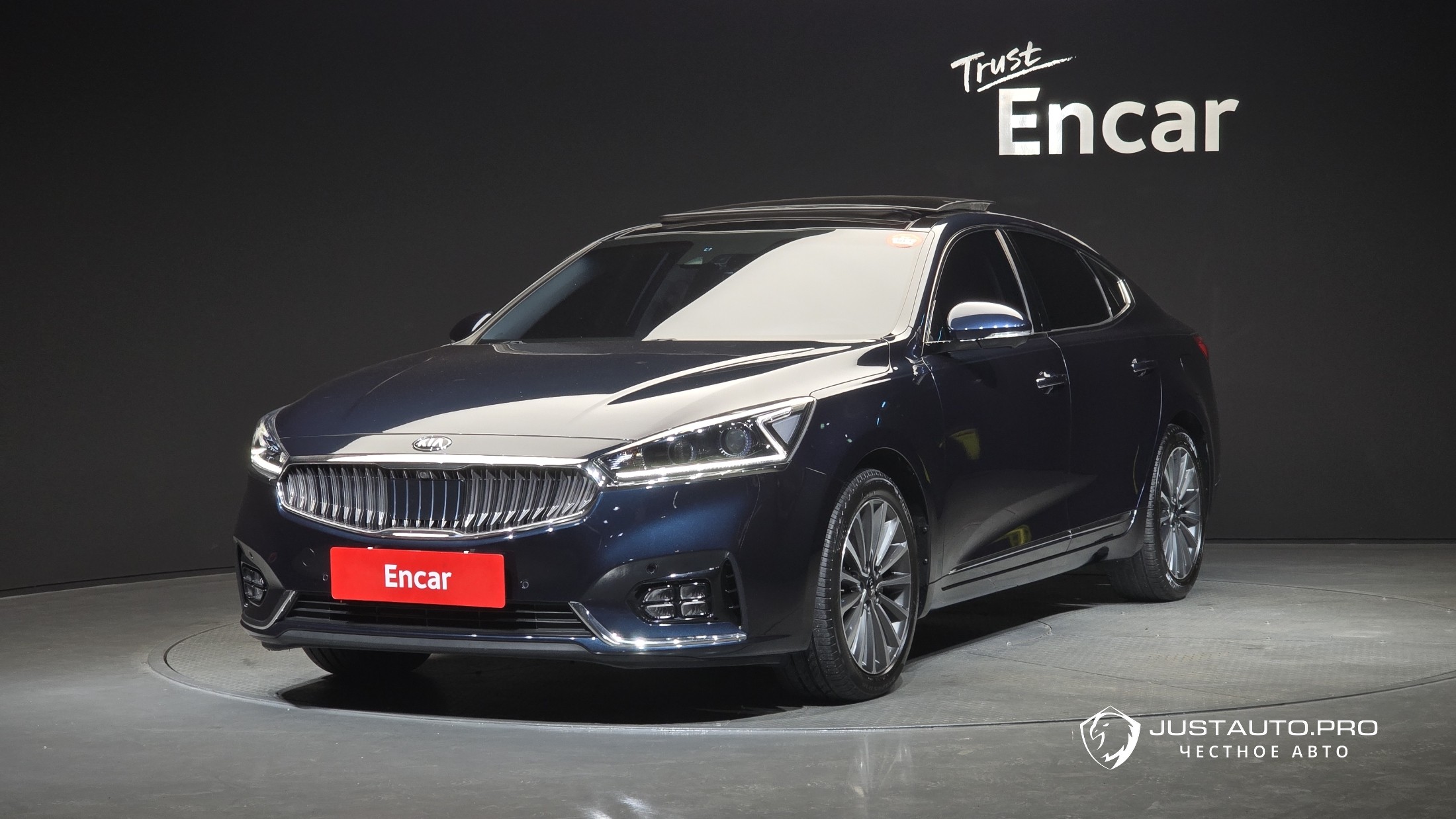 Автомобиль Kia K7