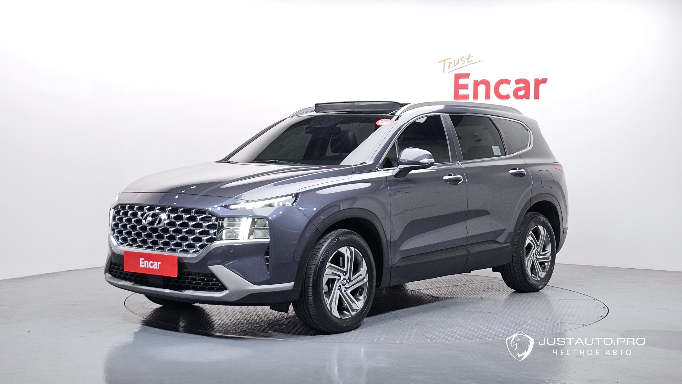 Автомобиль Hyundai Santafe