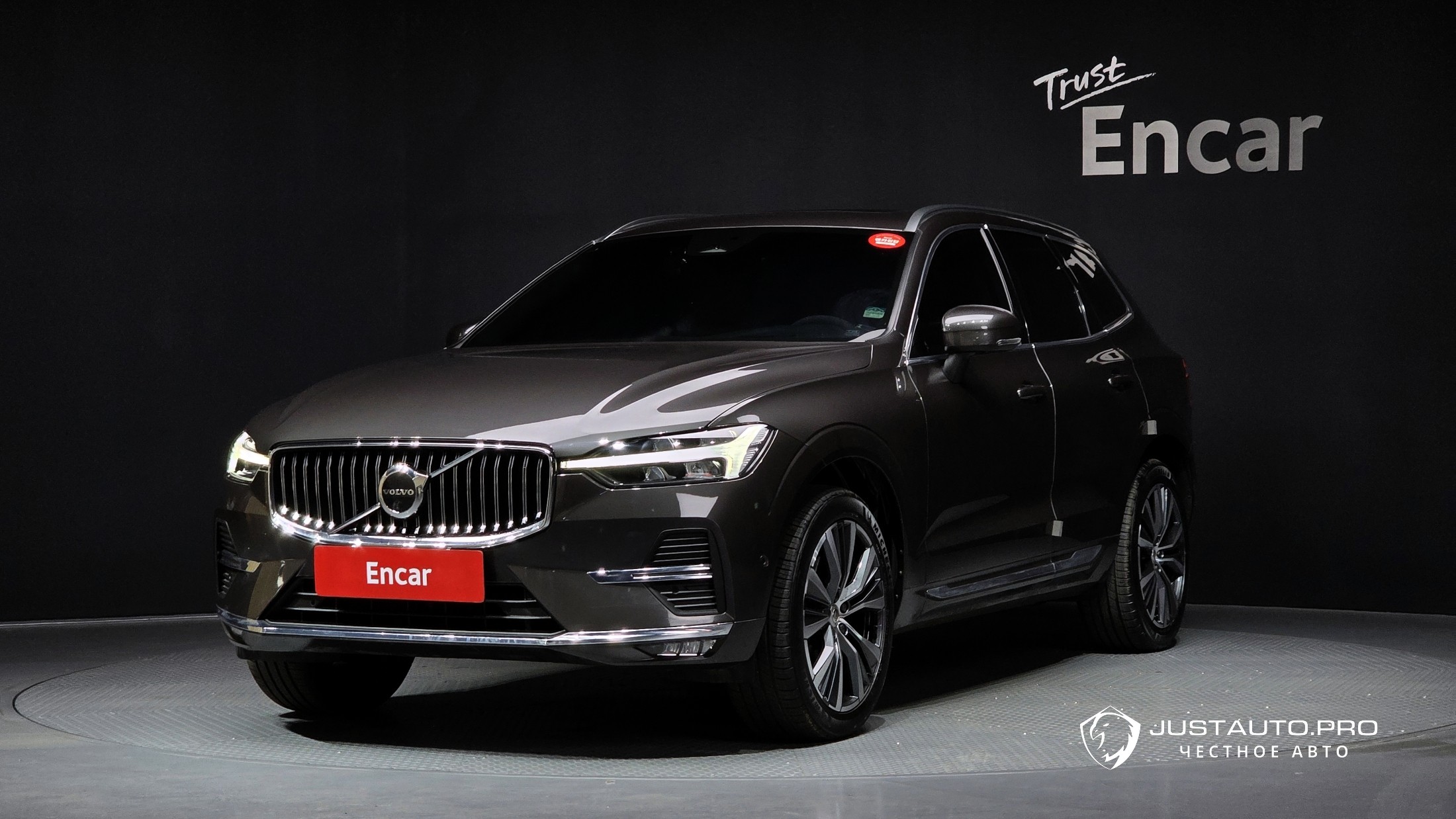 Автомобиль Volvo XC60