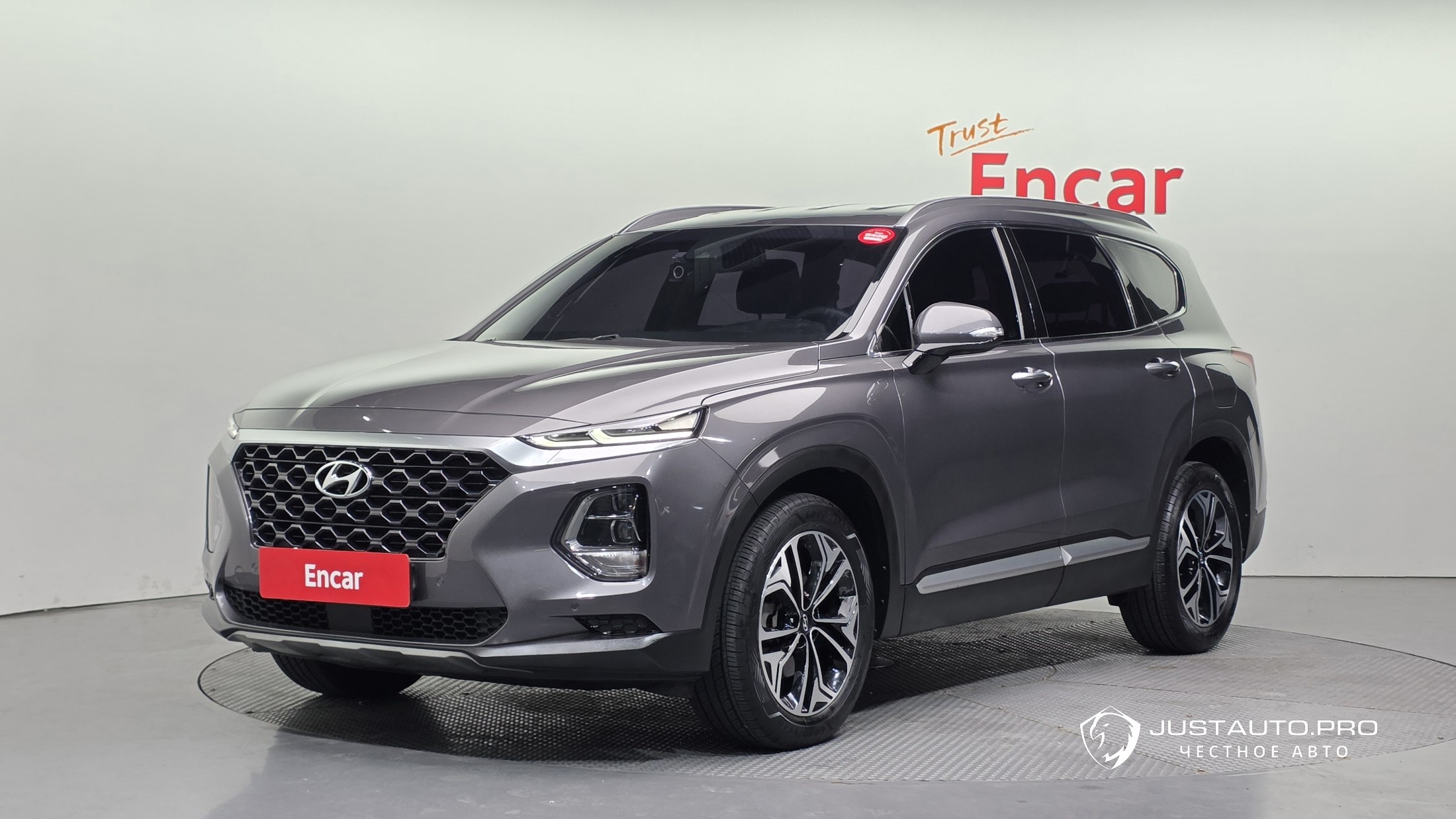 Автомобиль Hyundai Santafe