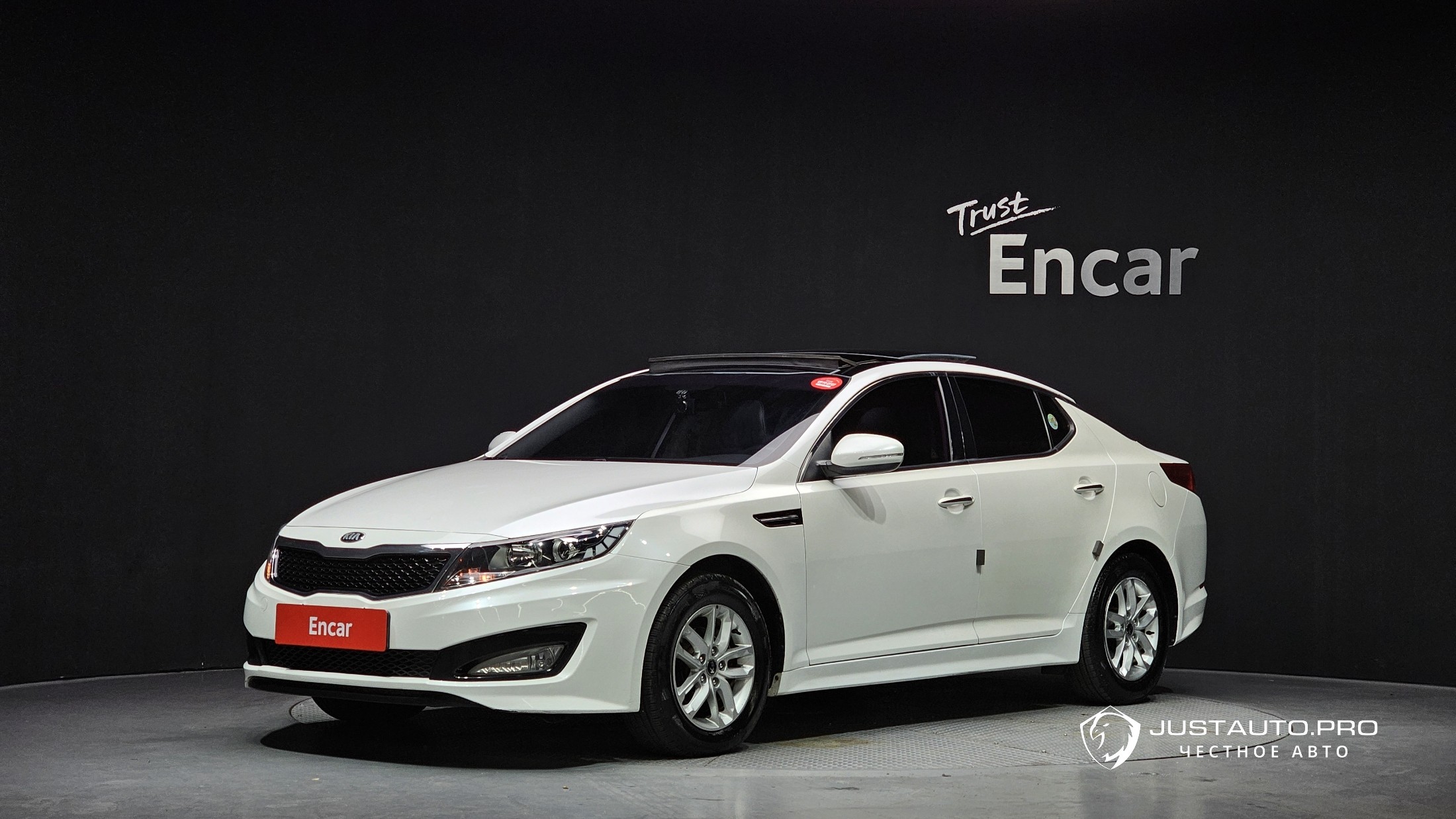 Автомобиль Kia K5