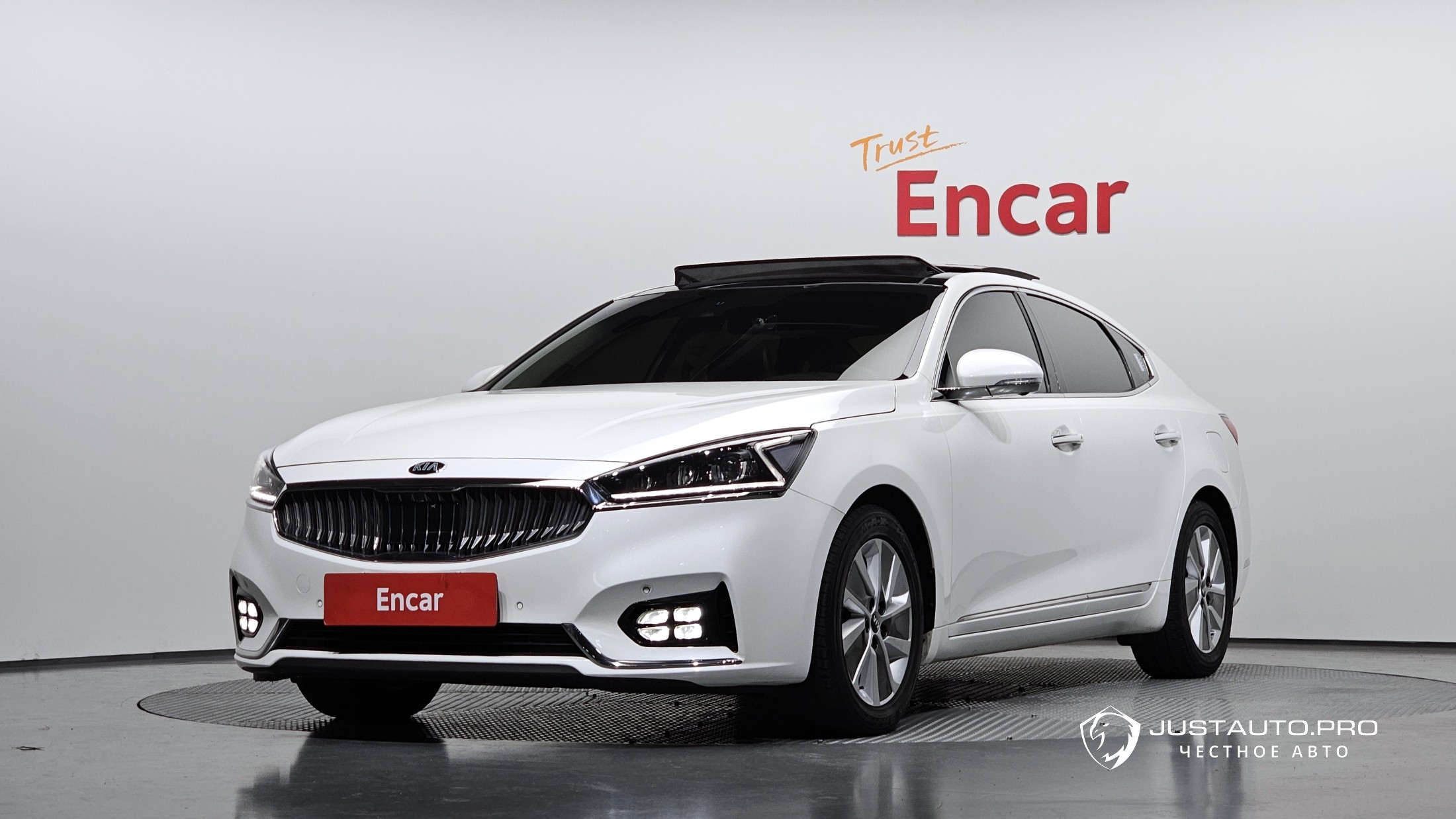 Автомобиль Kia K7