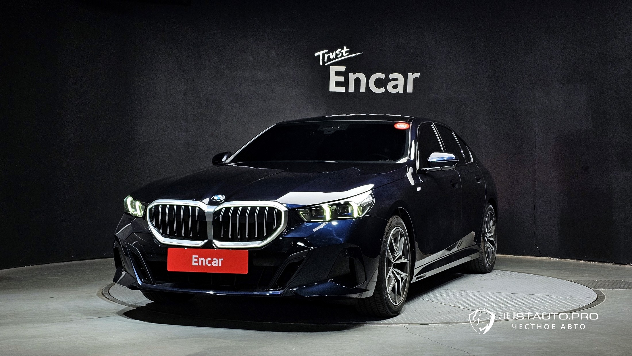 Автомобиль BMW 5-Series