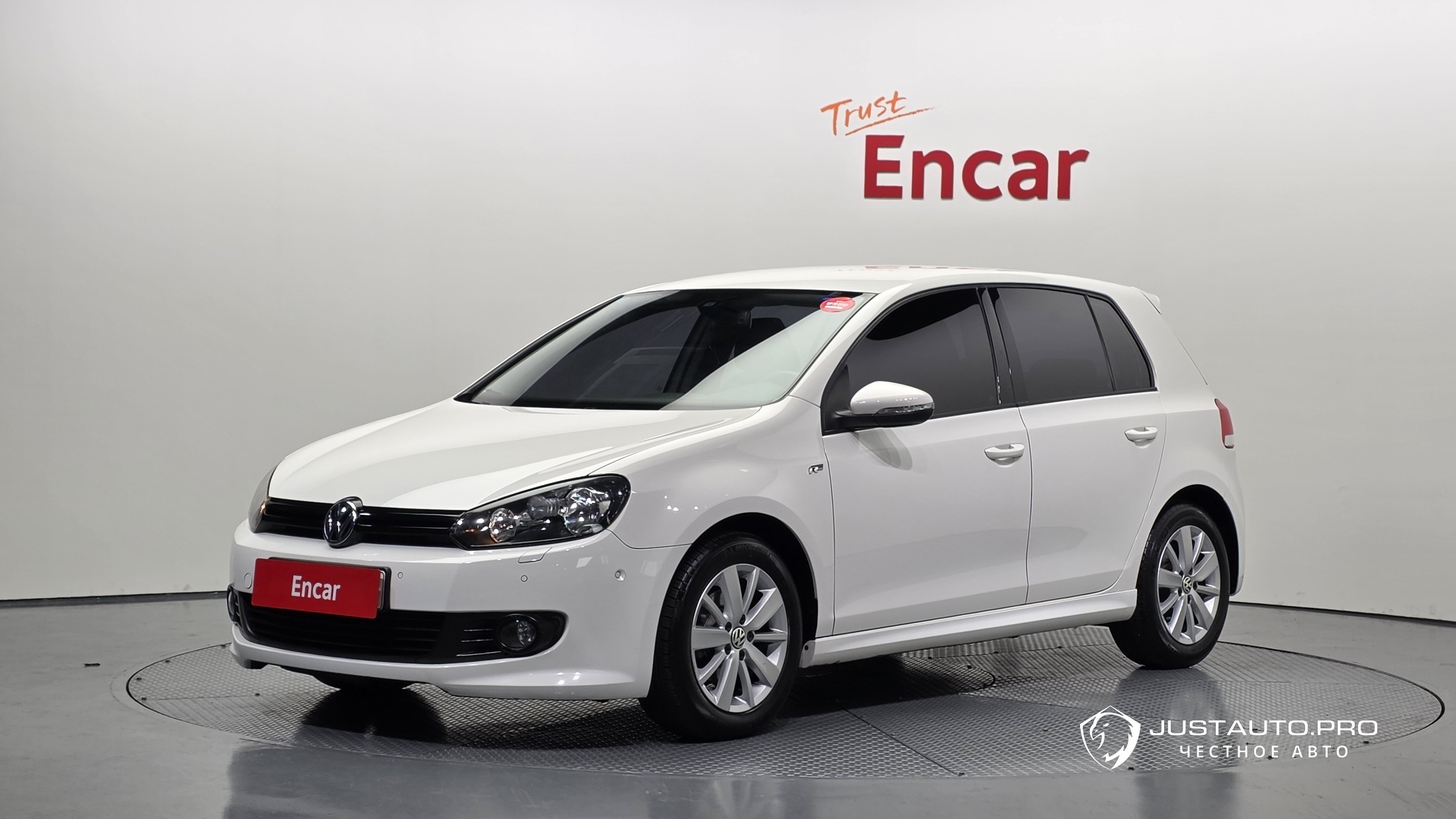 Автомобиль Volkswagen Golf