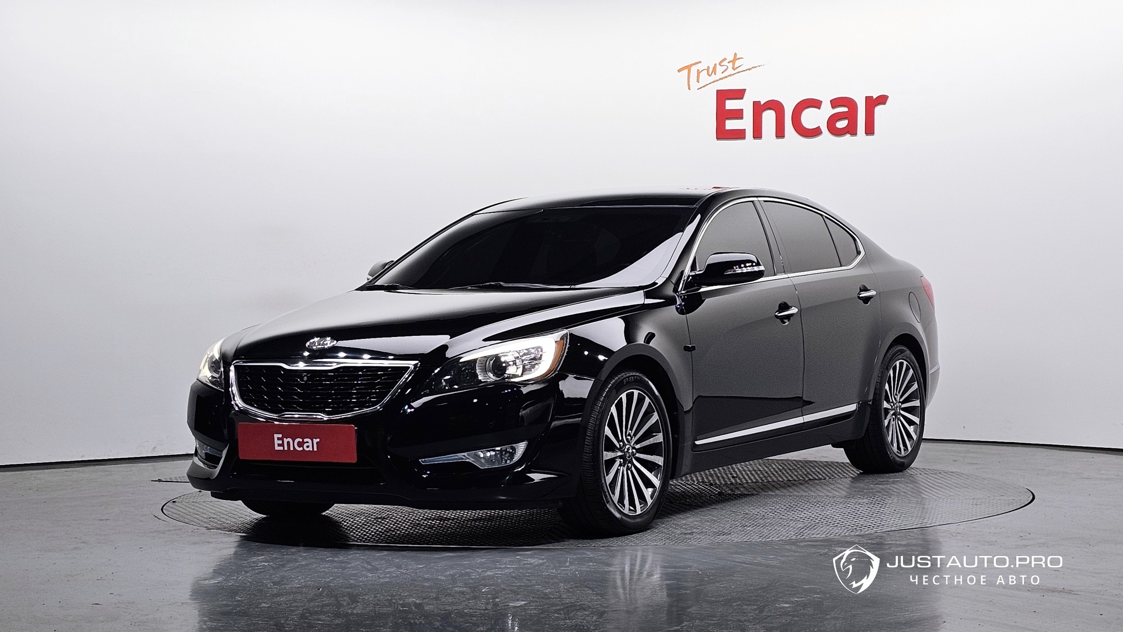 Автомобиль Kia K7