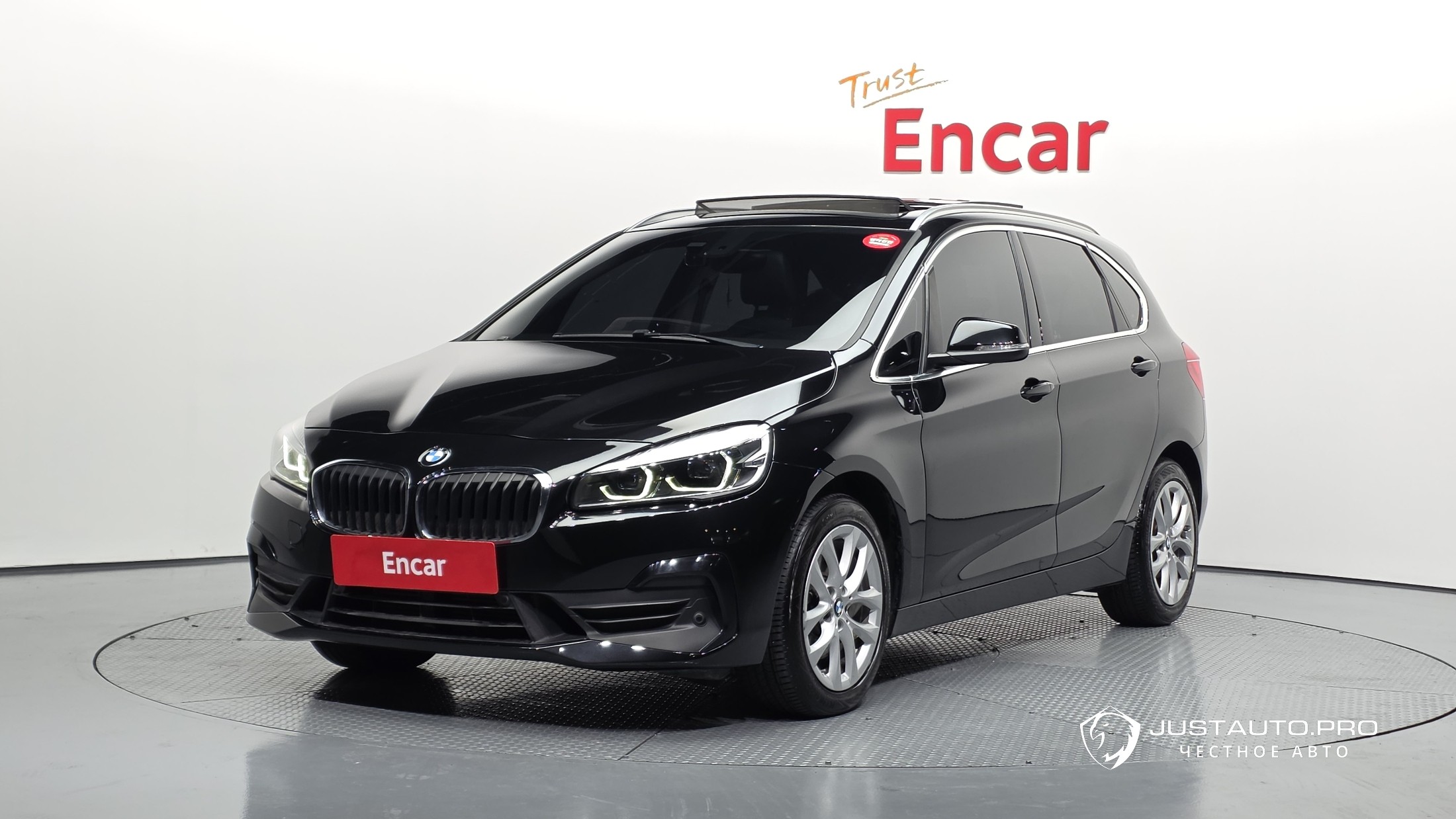 Автомобиль BMW 2-Series