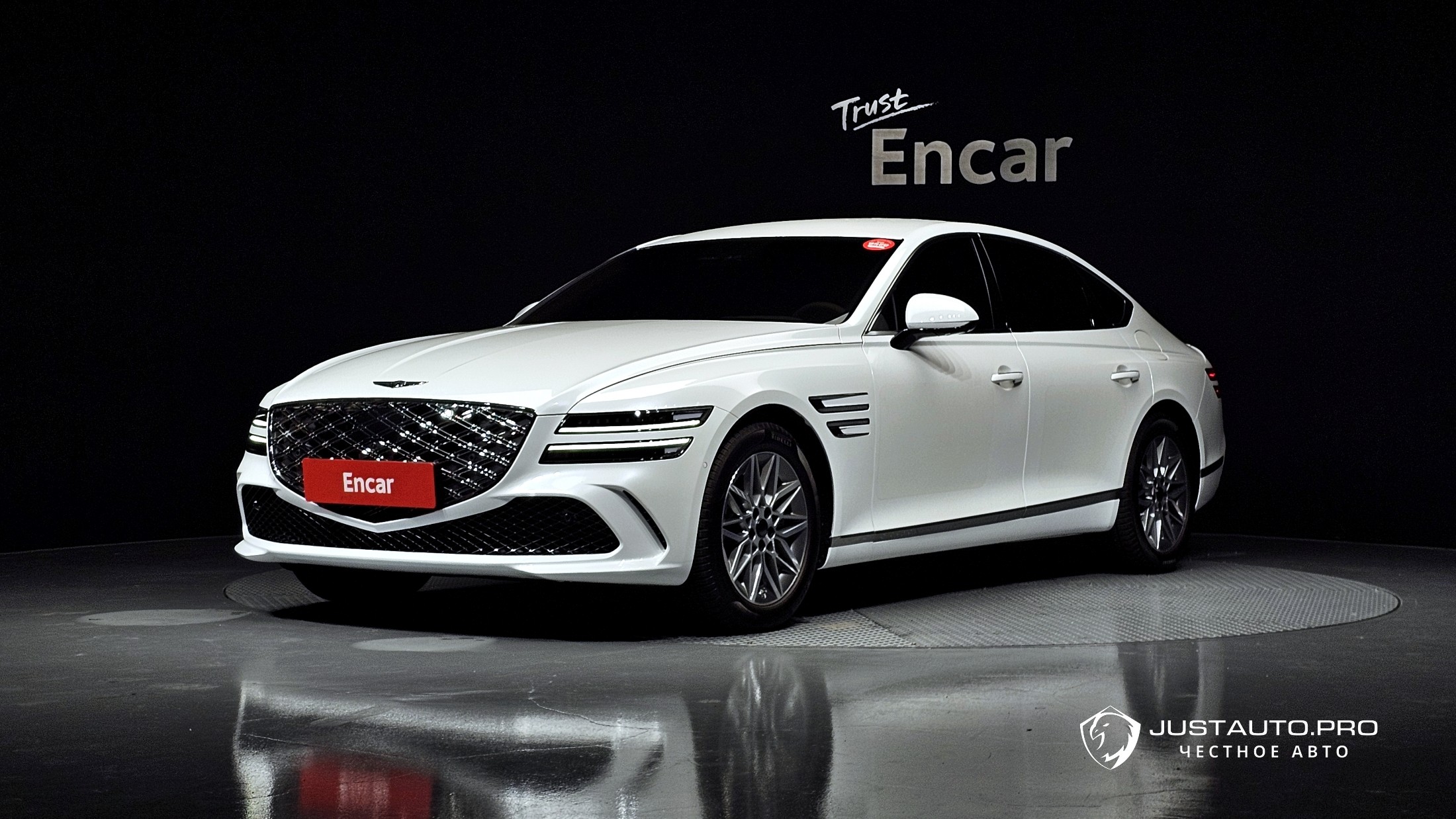 Автомобиль Genesis G80