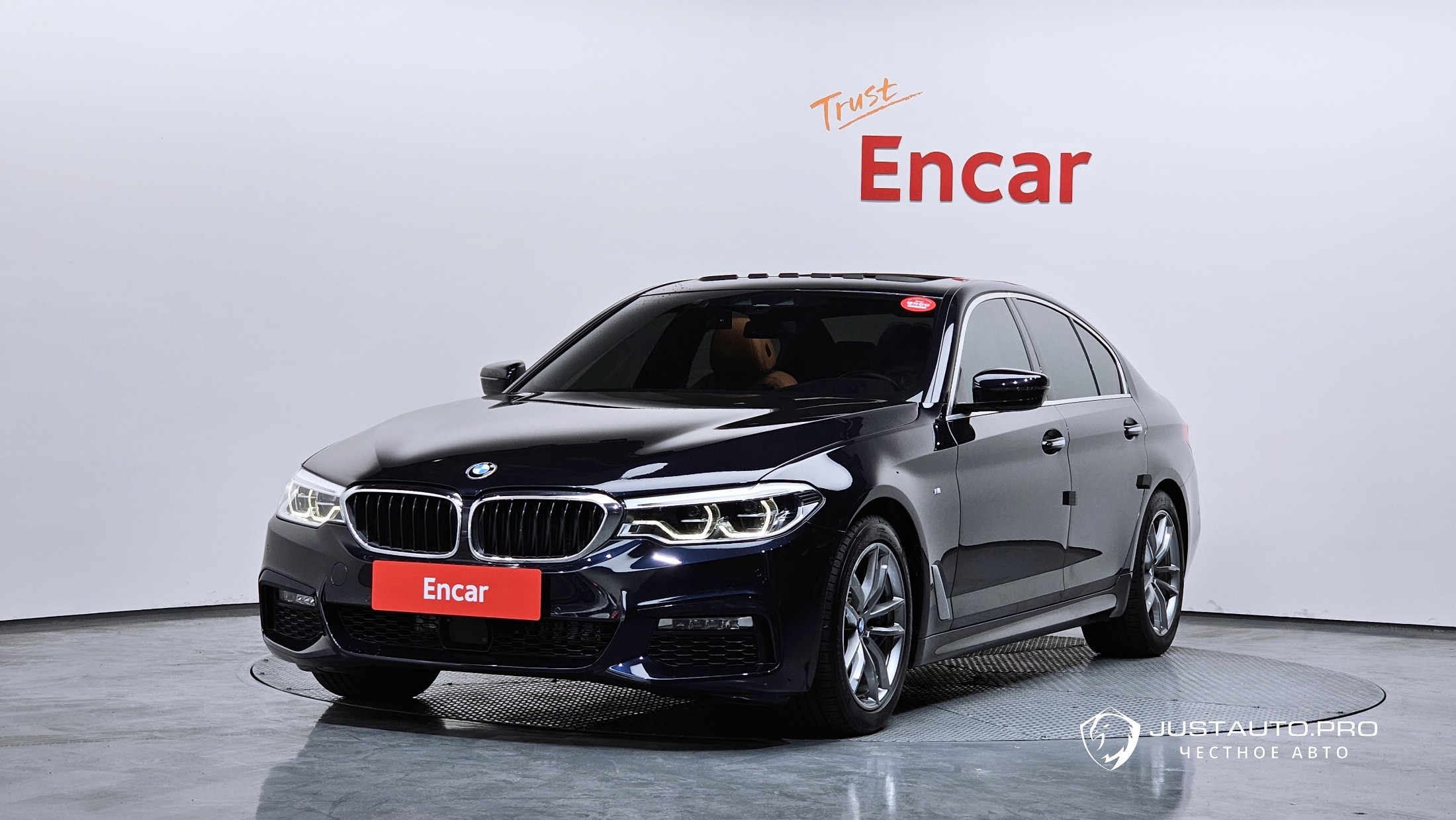 Автомобиль BMW 5-Series