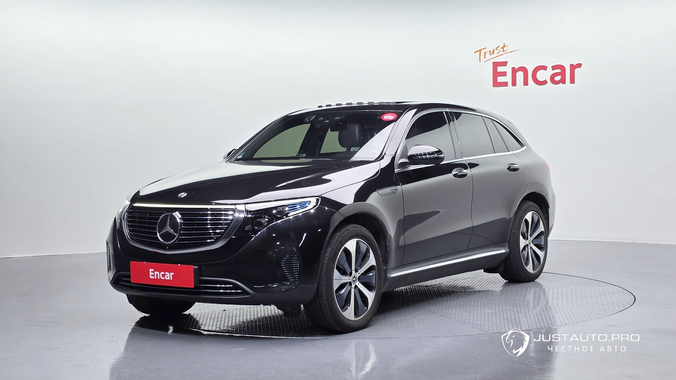 Автомобиль Mercedes-Benz EQC