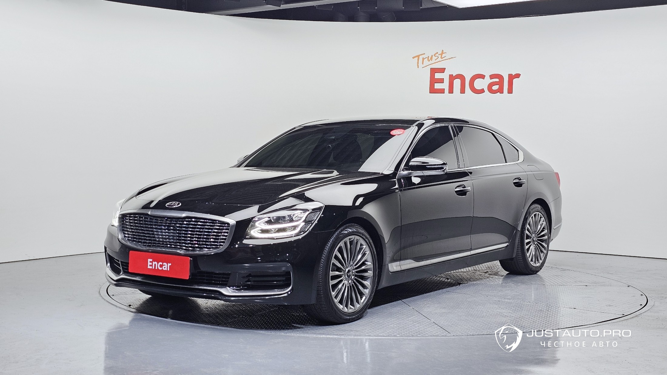 Автомобиль Kia K9