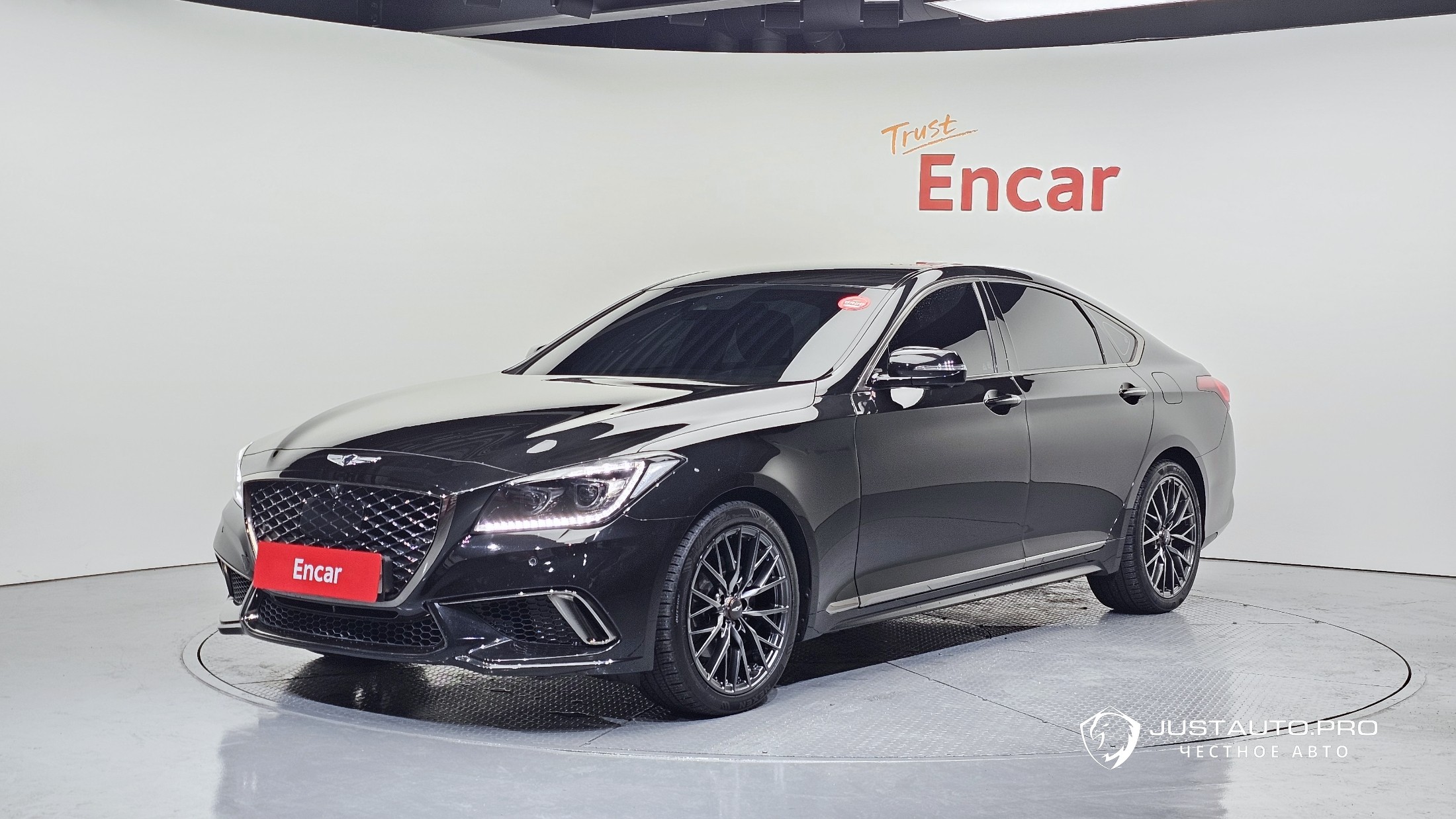 Автомобиль Genesis G80