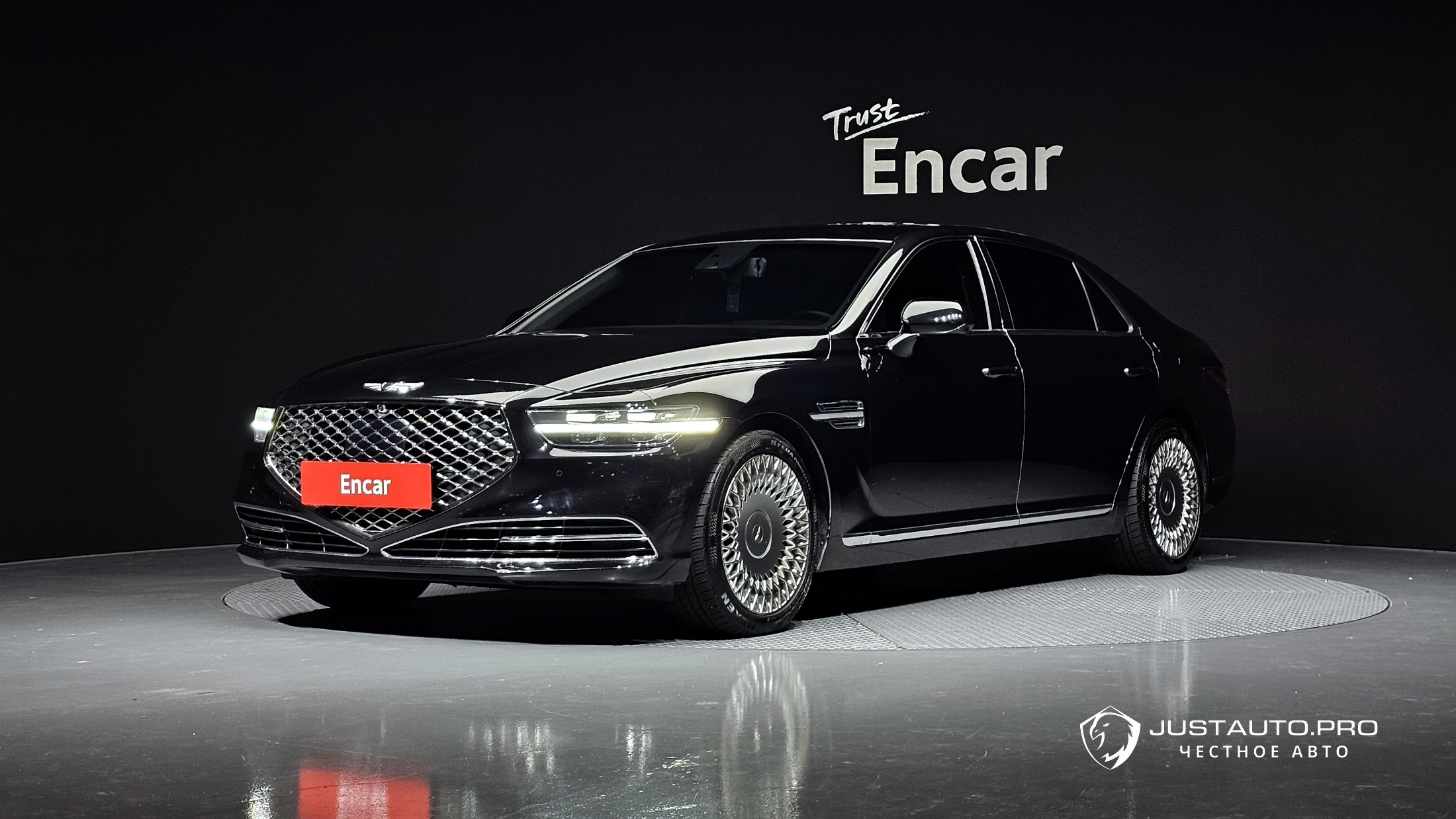 Автомобиль Genesis G90