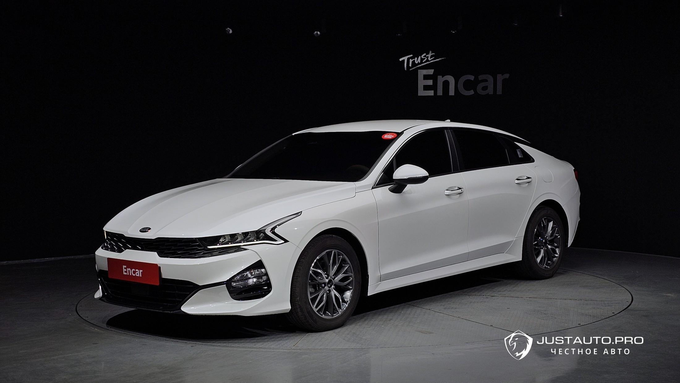 Автомобиль Kia K5