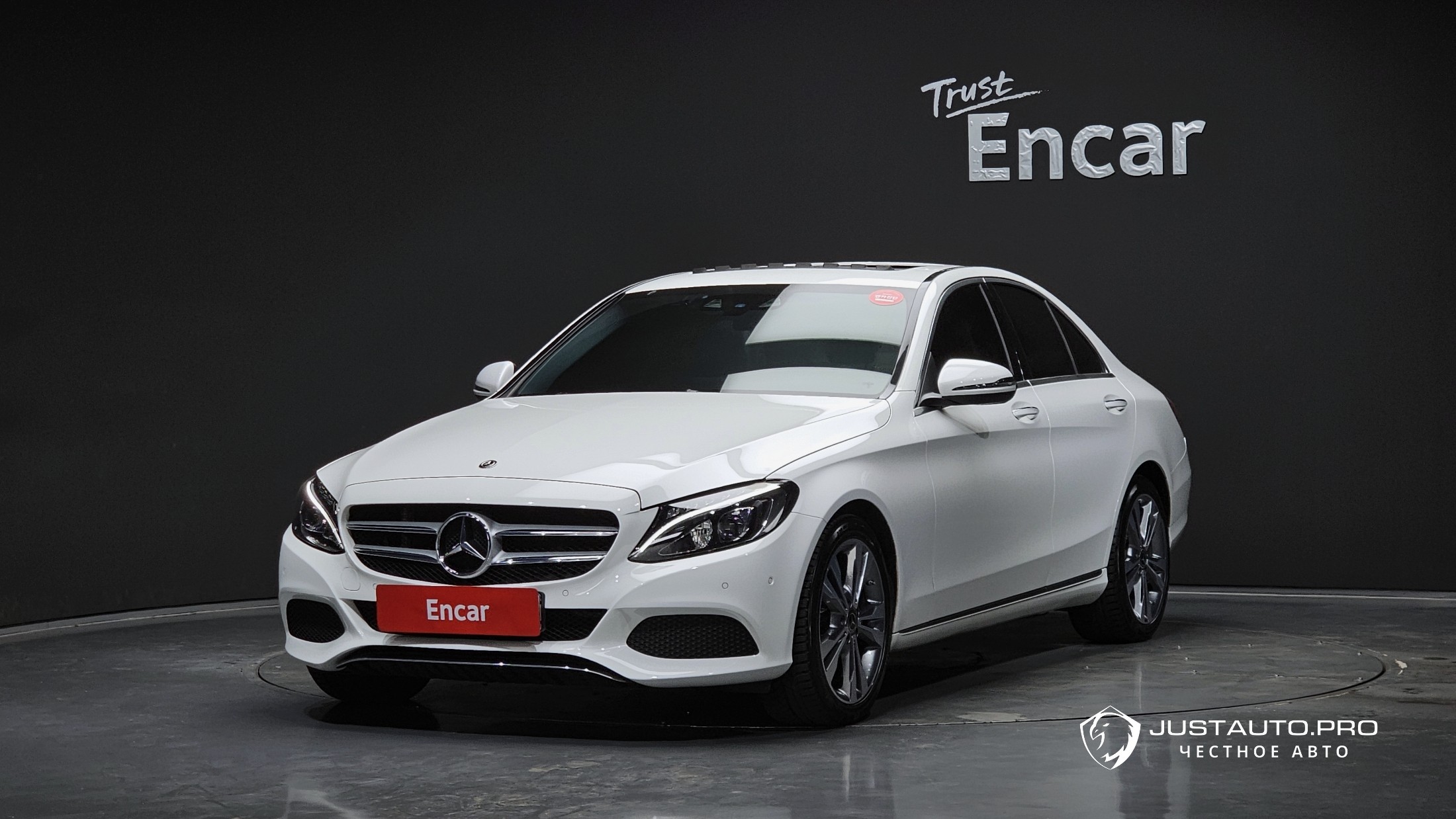 Автомобиль Mercedes-Benz C-Class