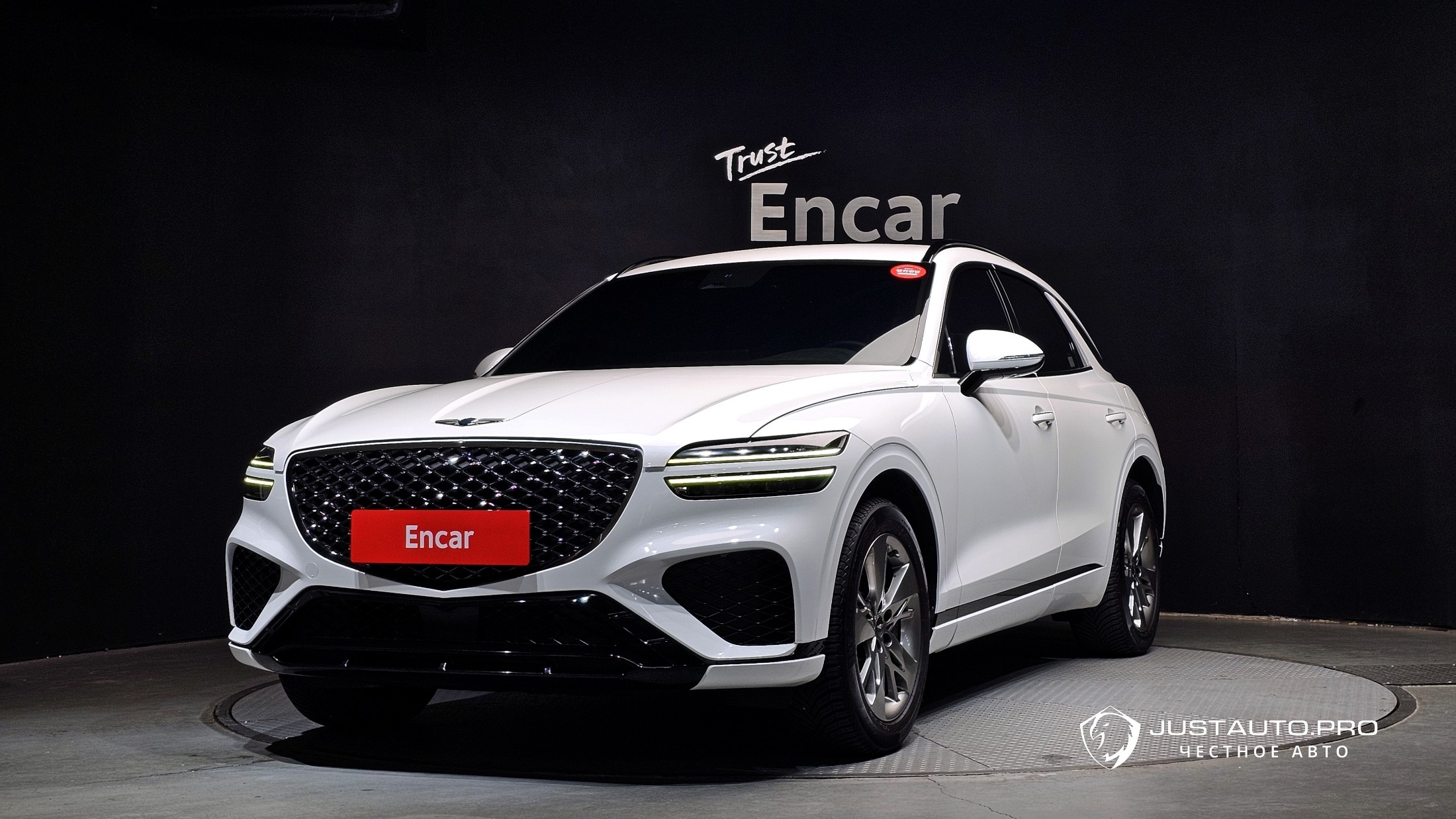 Автомобиль Genesis GV70