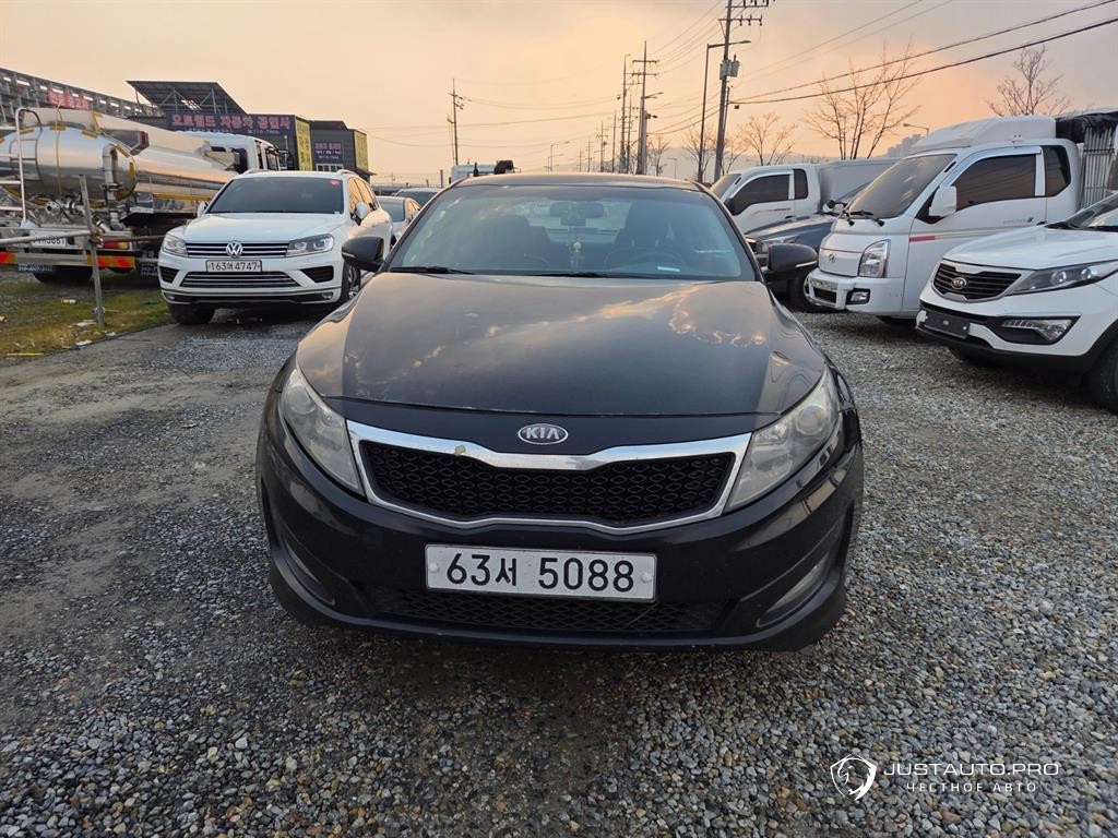 Автомобиль Kia K5