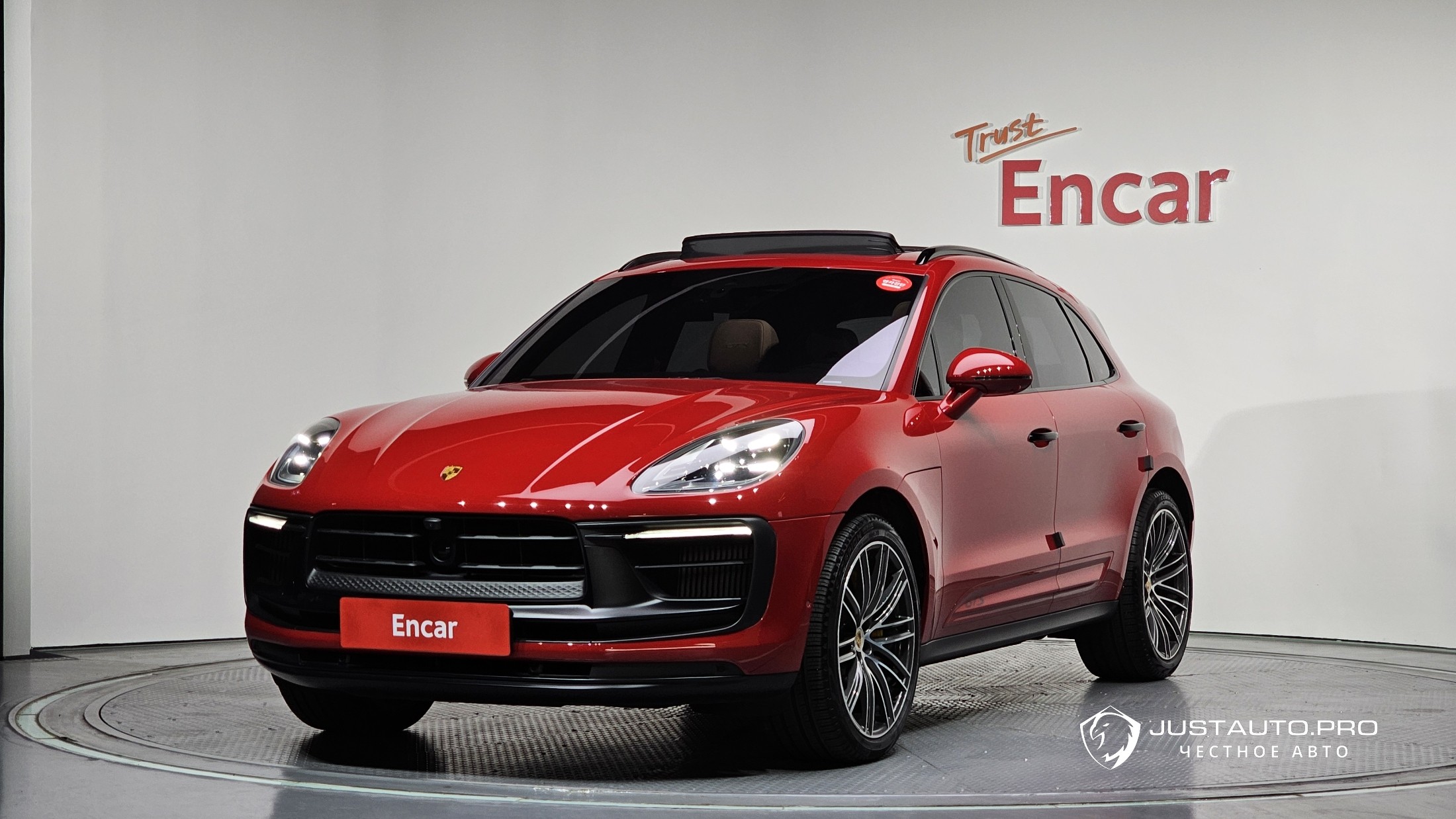 Автомобиль Porsche Macan
