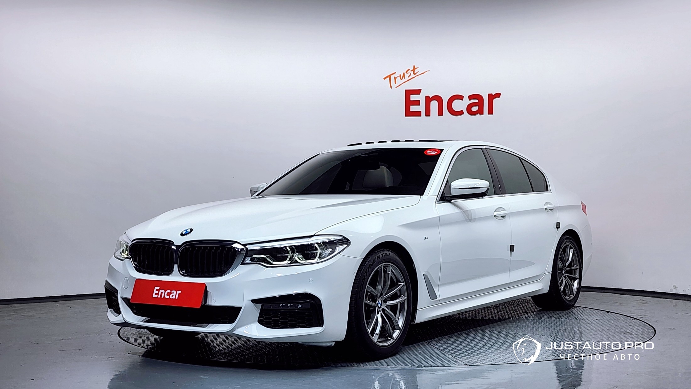 Автомобиль BMW 5-Series